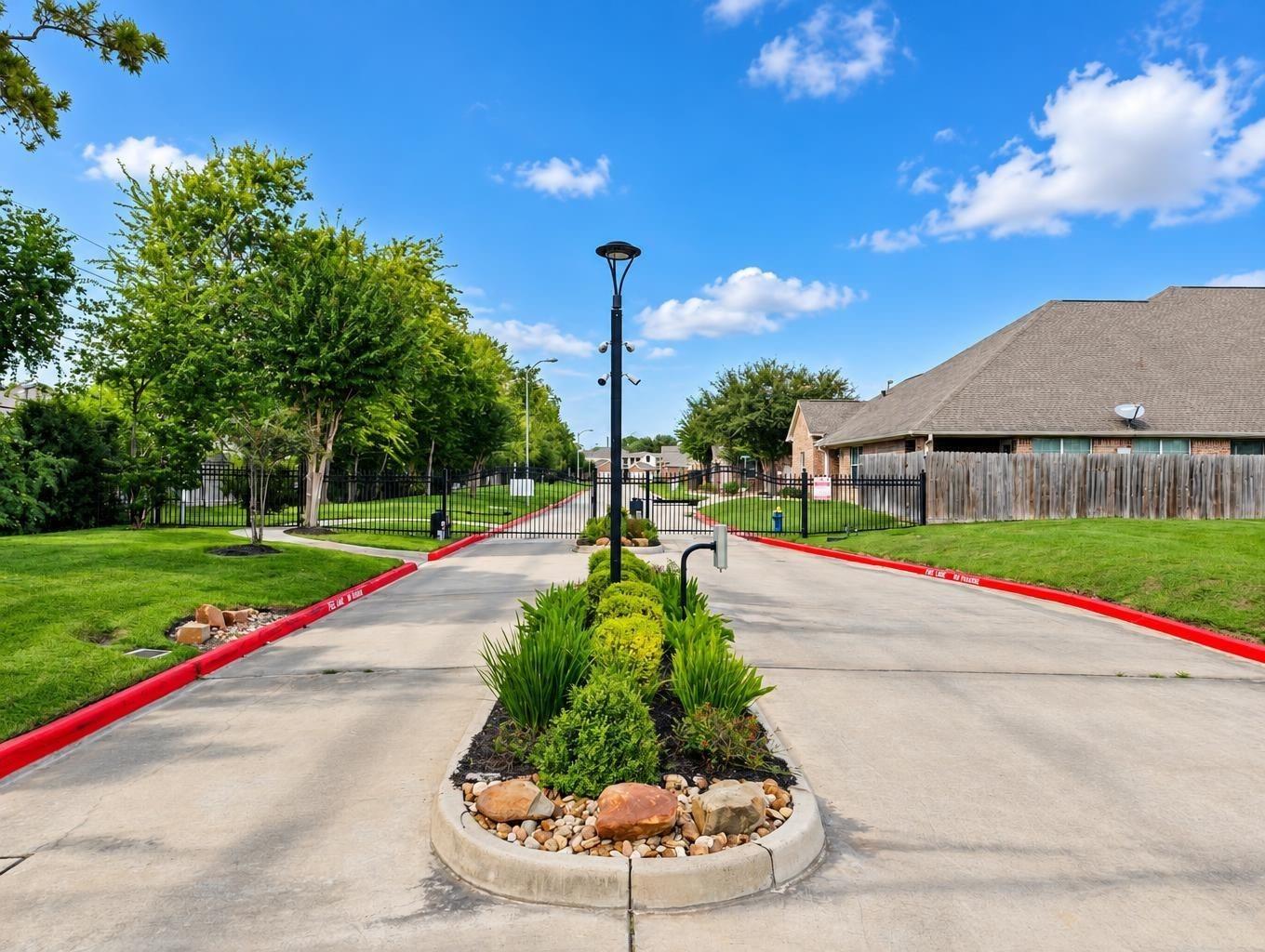 10534 Willow Park View Property Photo 28