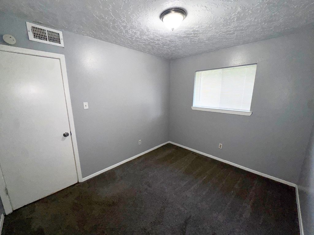 4806 Ripple Creek Drive Property Photo 8