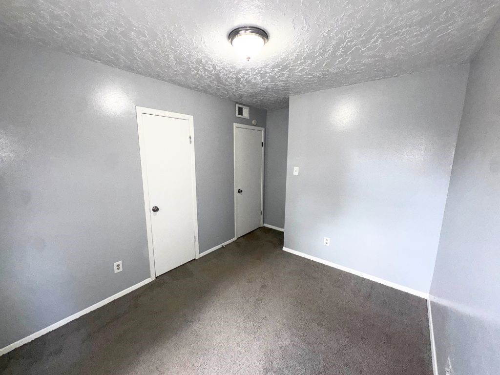 4806 Ripple Creek Drive Property Photo 11