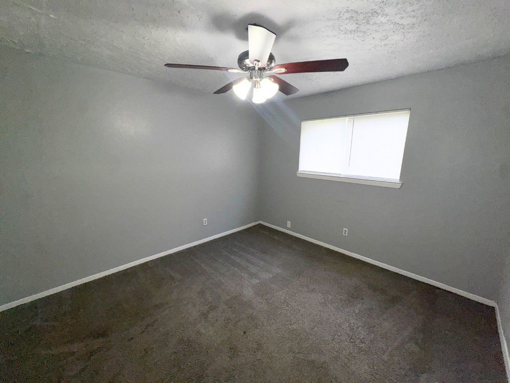 4806 Ripple Creek Drive Property Photo 14
