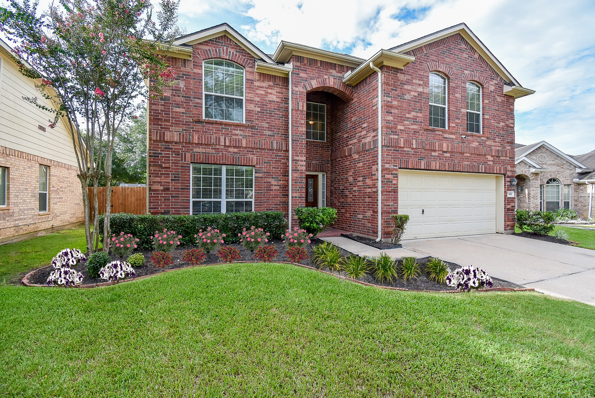 2611 Sandy Mist Court Property Photo 1