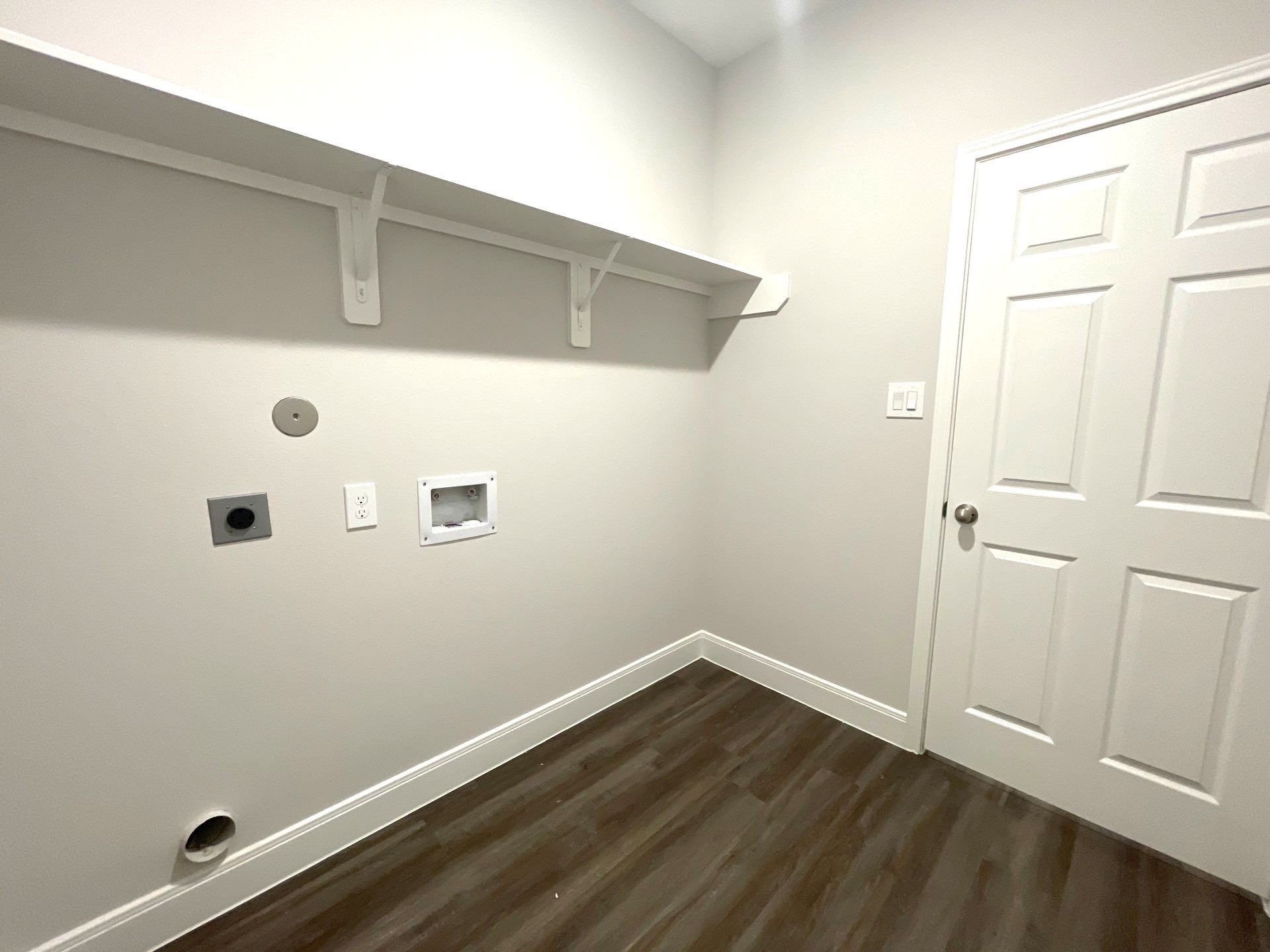 9327 Camay Drive B Property Photo 10