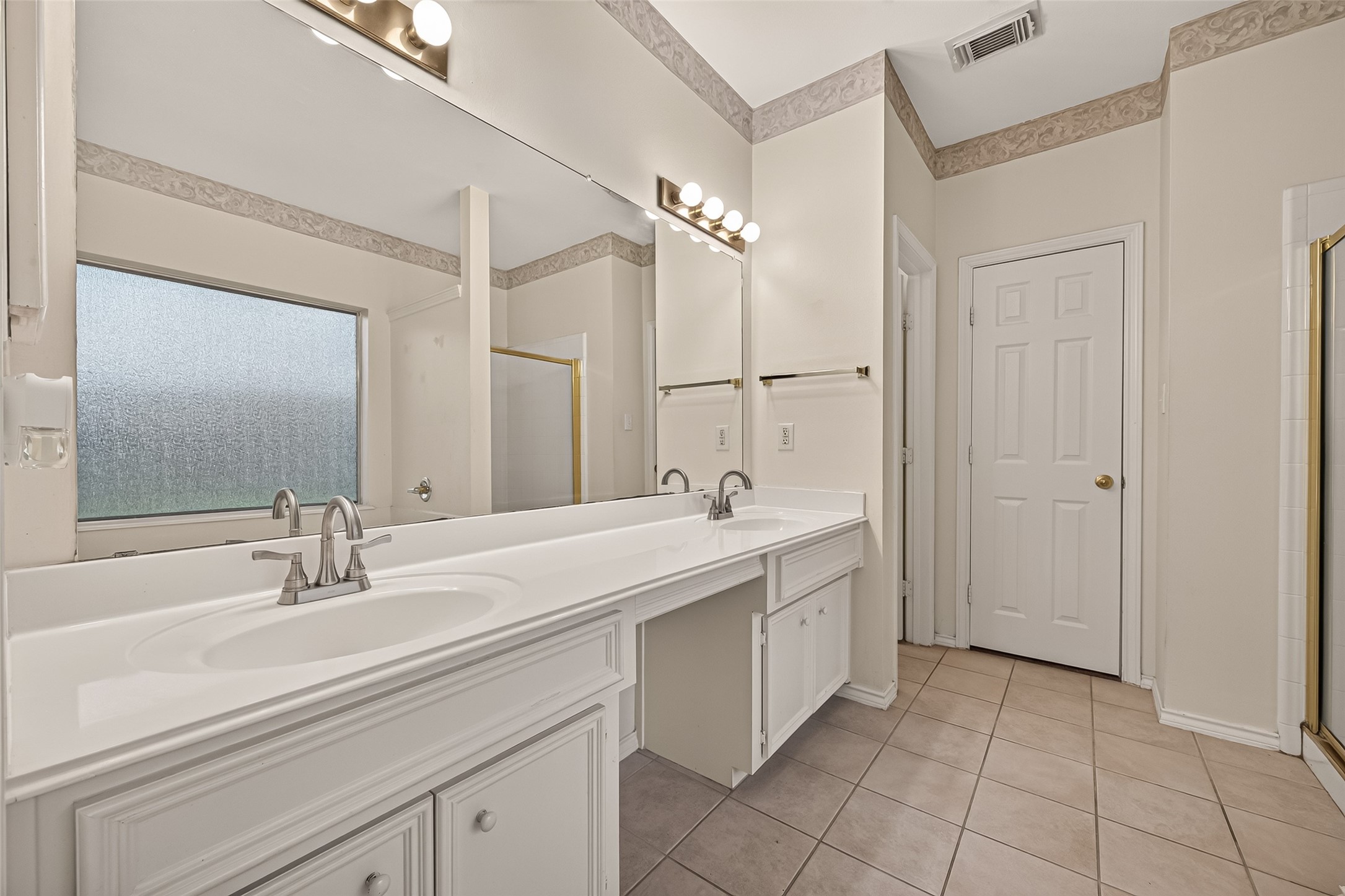 4806 Lake Daniel Court Property Photo 28