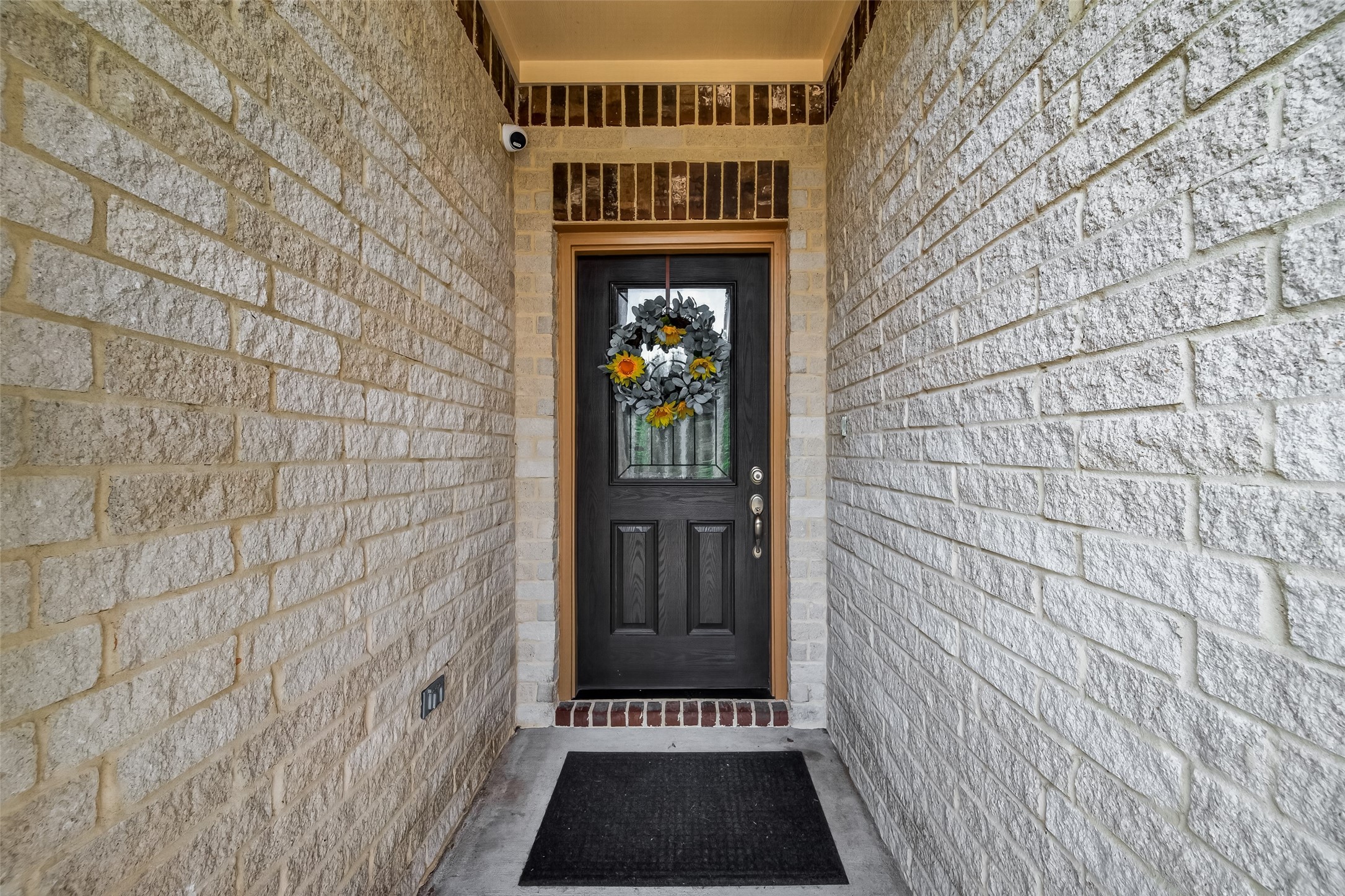 709 Coen Road Property Photo 5