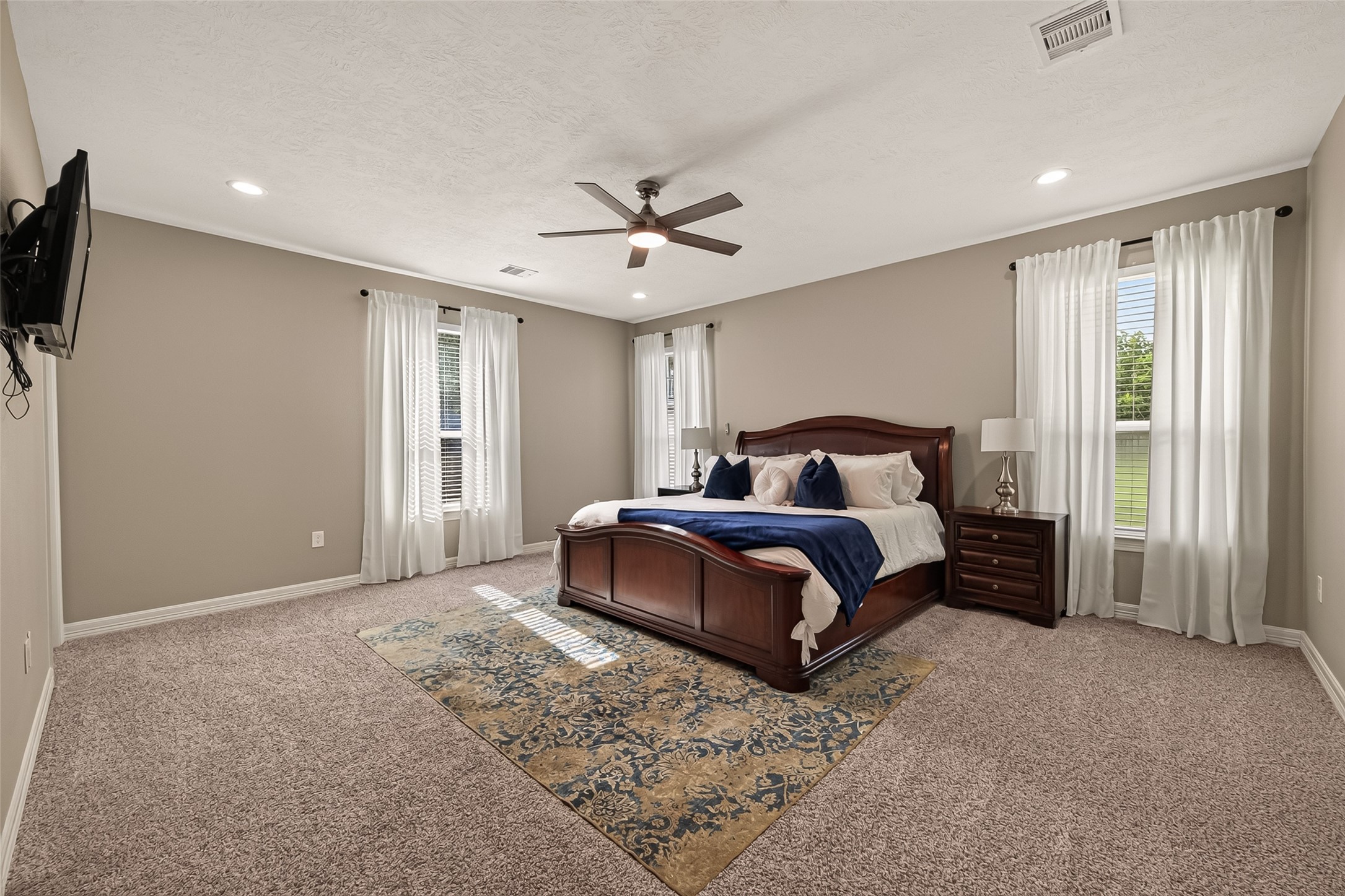 709 Coen Road Property Photo 30