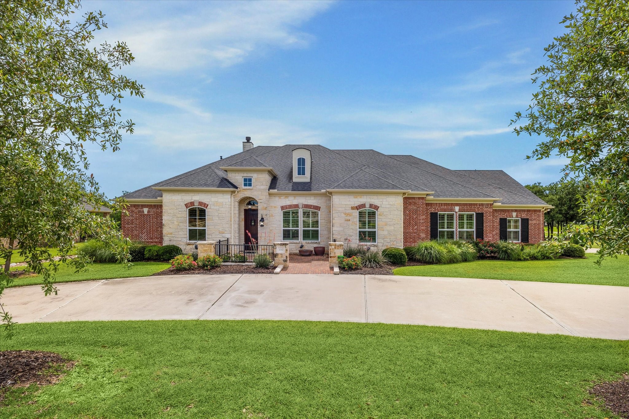 3060 Rolling Valley Lane Property Photo 1
