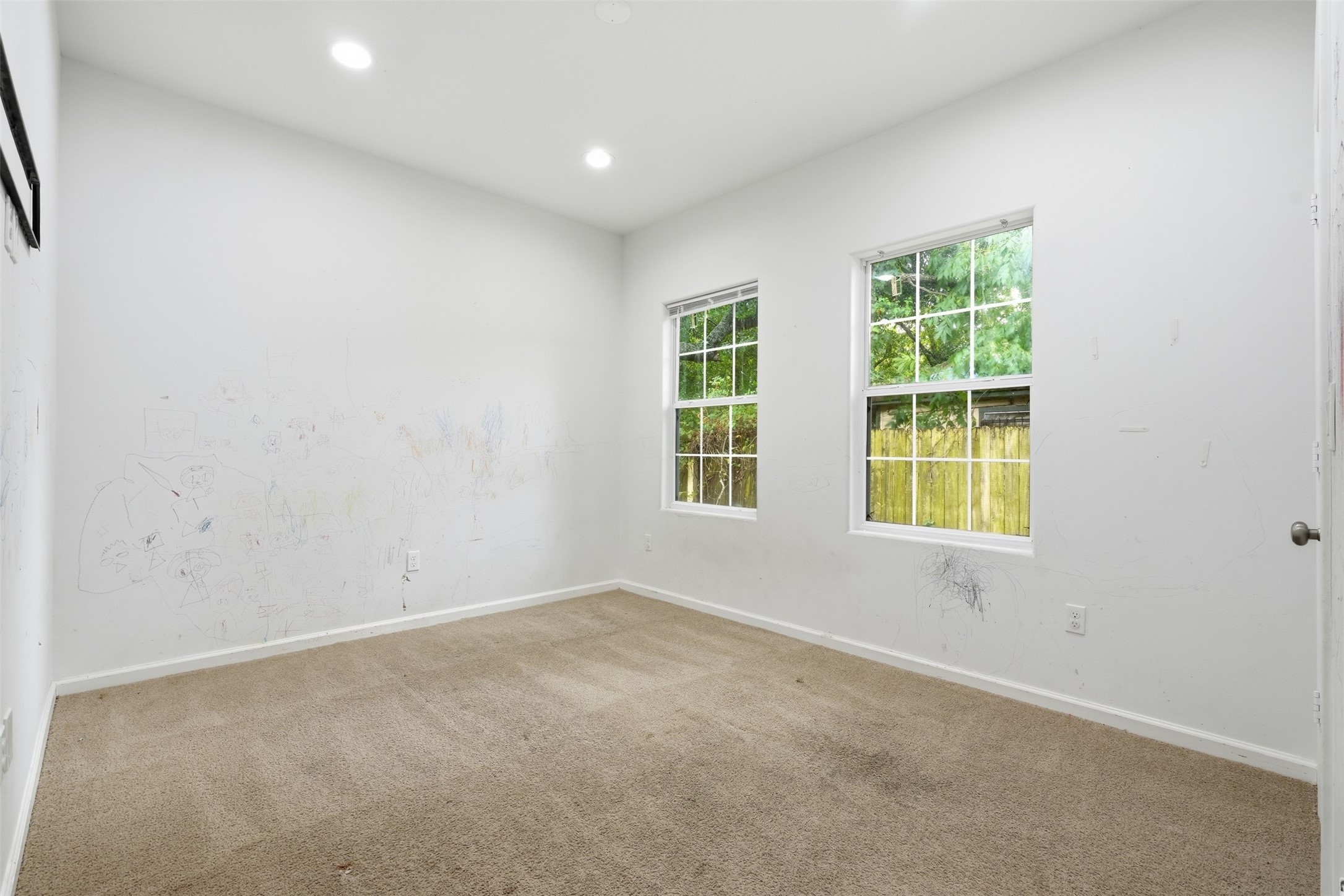 8708 Lawnridge Street Property Photo 17