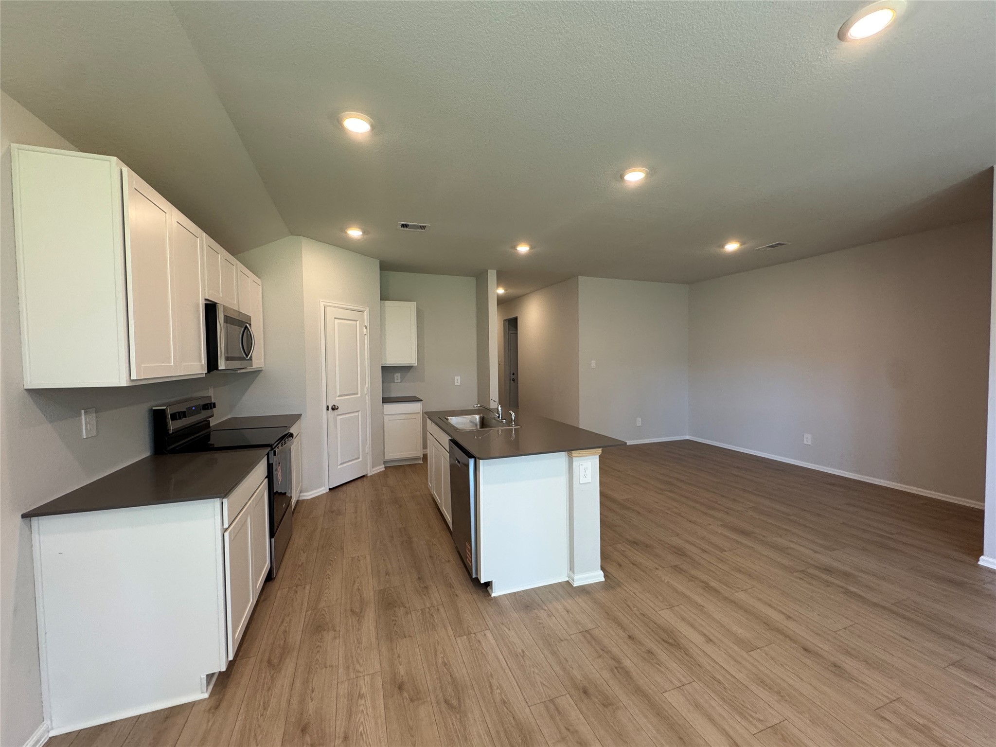 1249 Wilkins Valley Street Property Photo 6