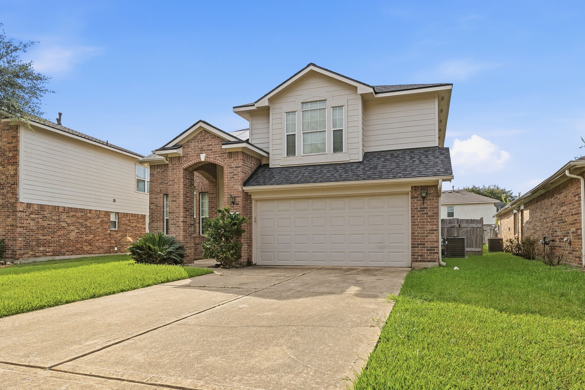 18123 Spring Run Lane Property Photo 3
