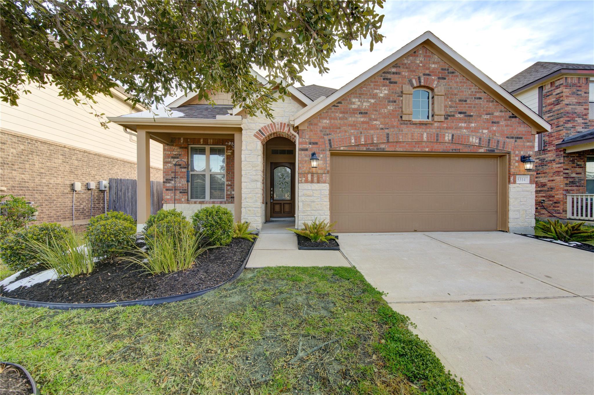 5314 Silver Ledge Drive Property Photo 1