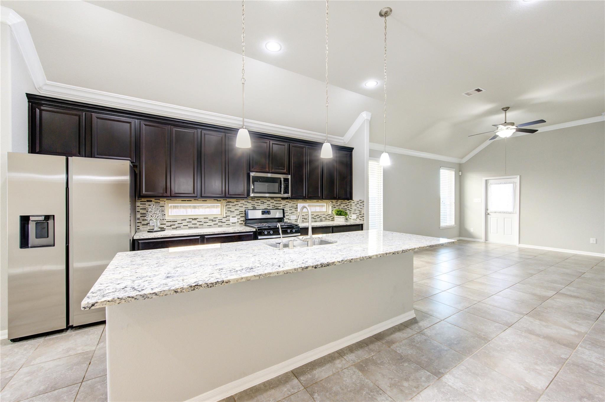 5314 Silver Ledge Drive Property Photo 4
