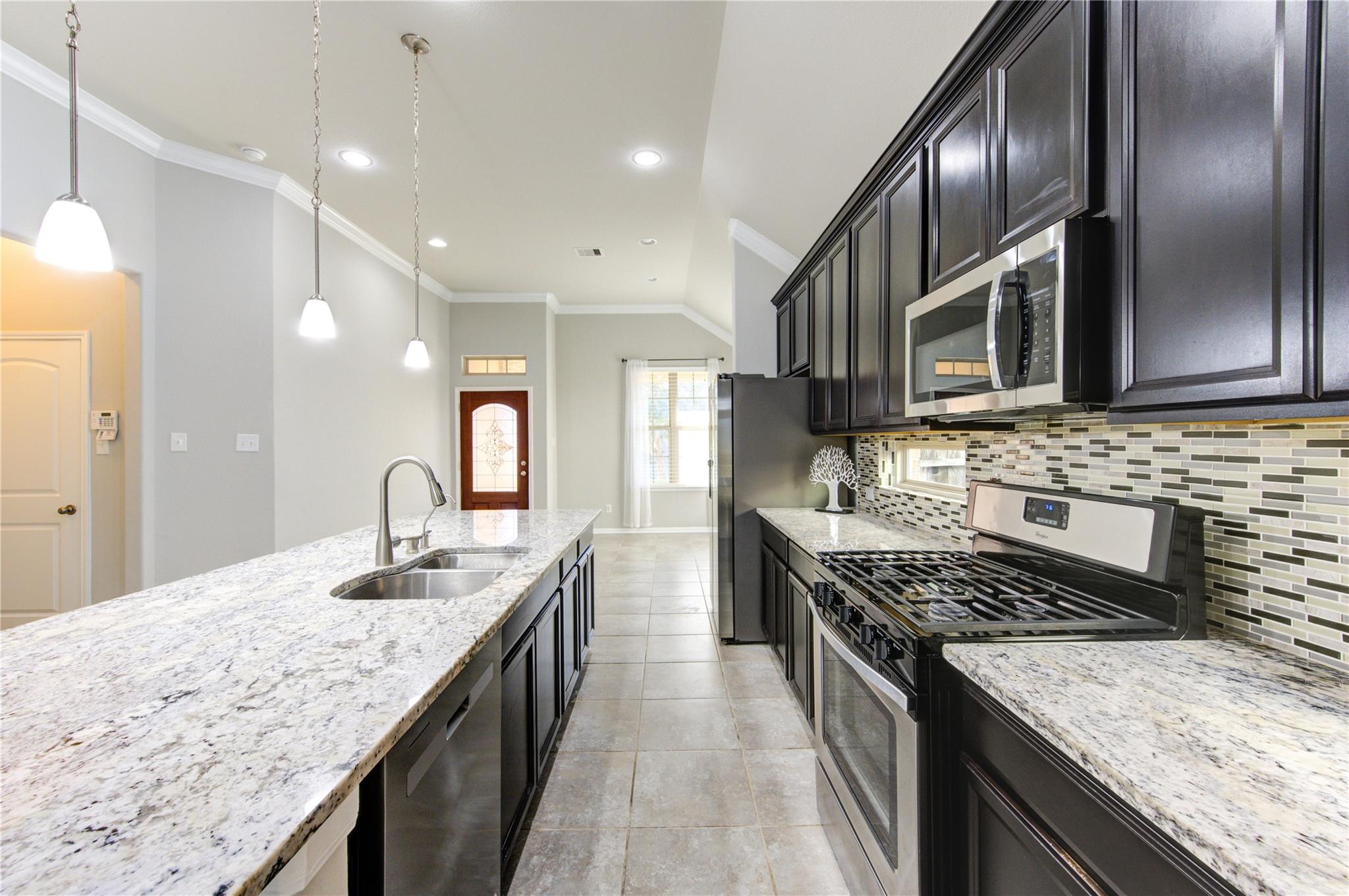 5314 Silver Ledge Drive Property Photo 11