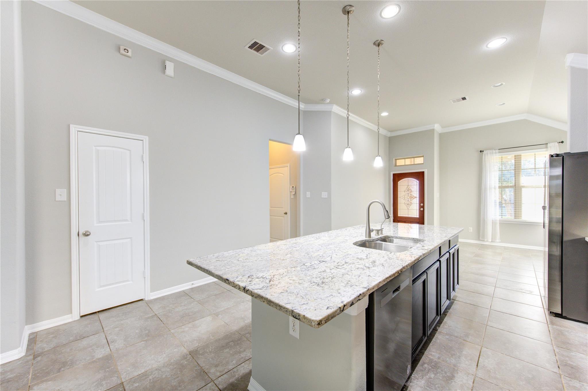 5314 Silver Ledge Drive Property Photo 13