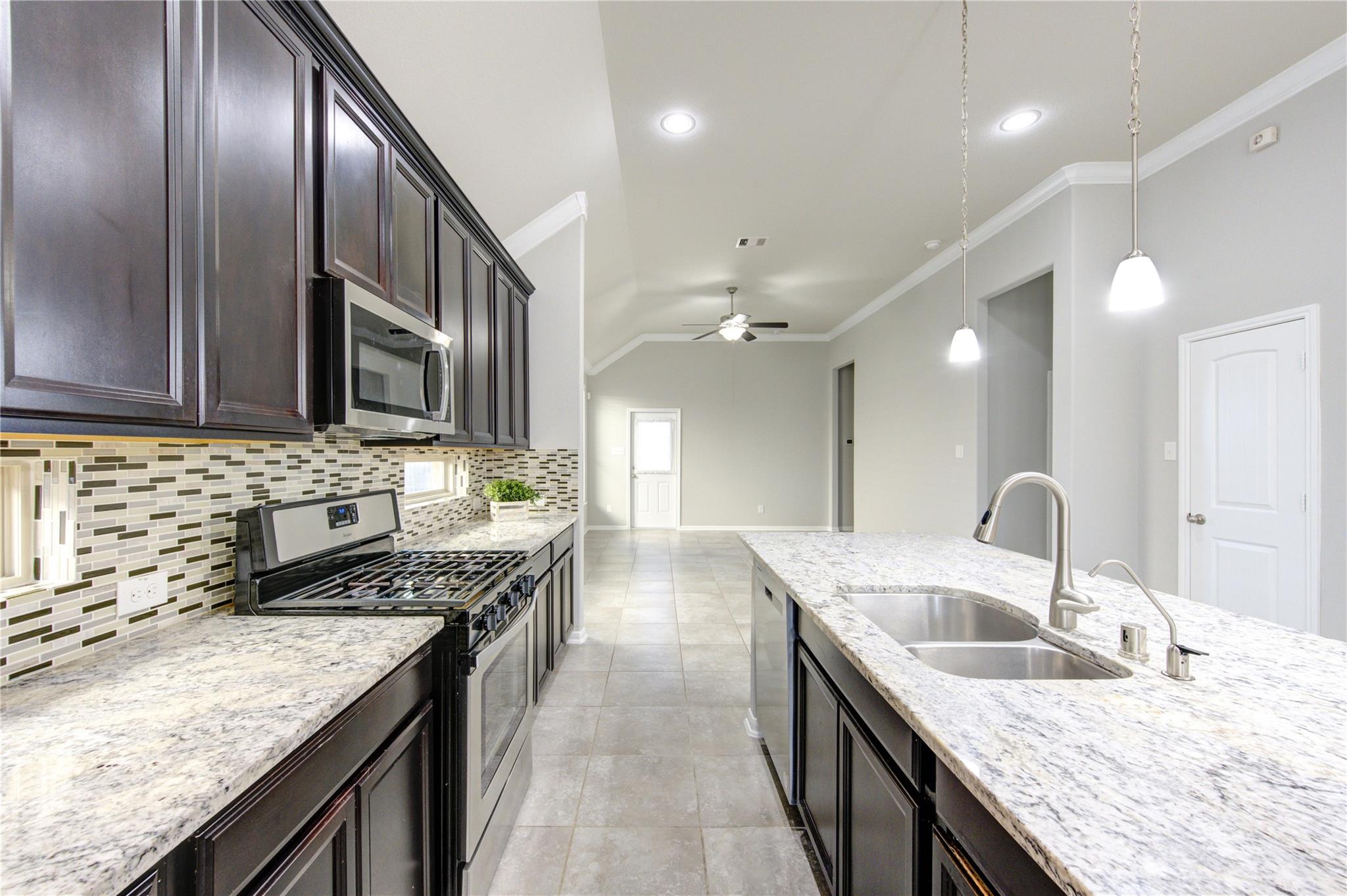 5314 Silver Ledge Drive Property Photo 14
