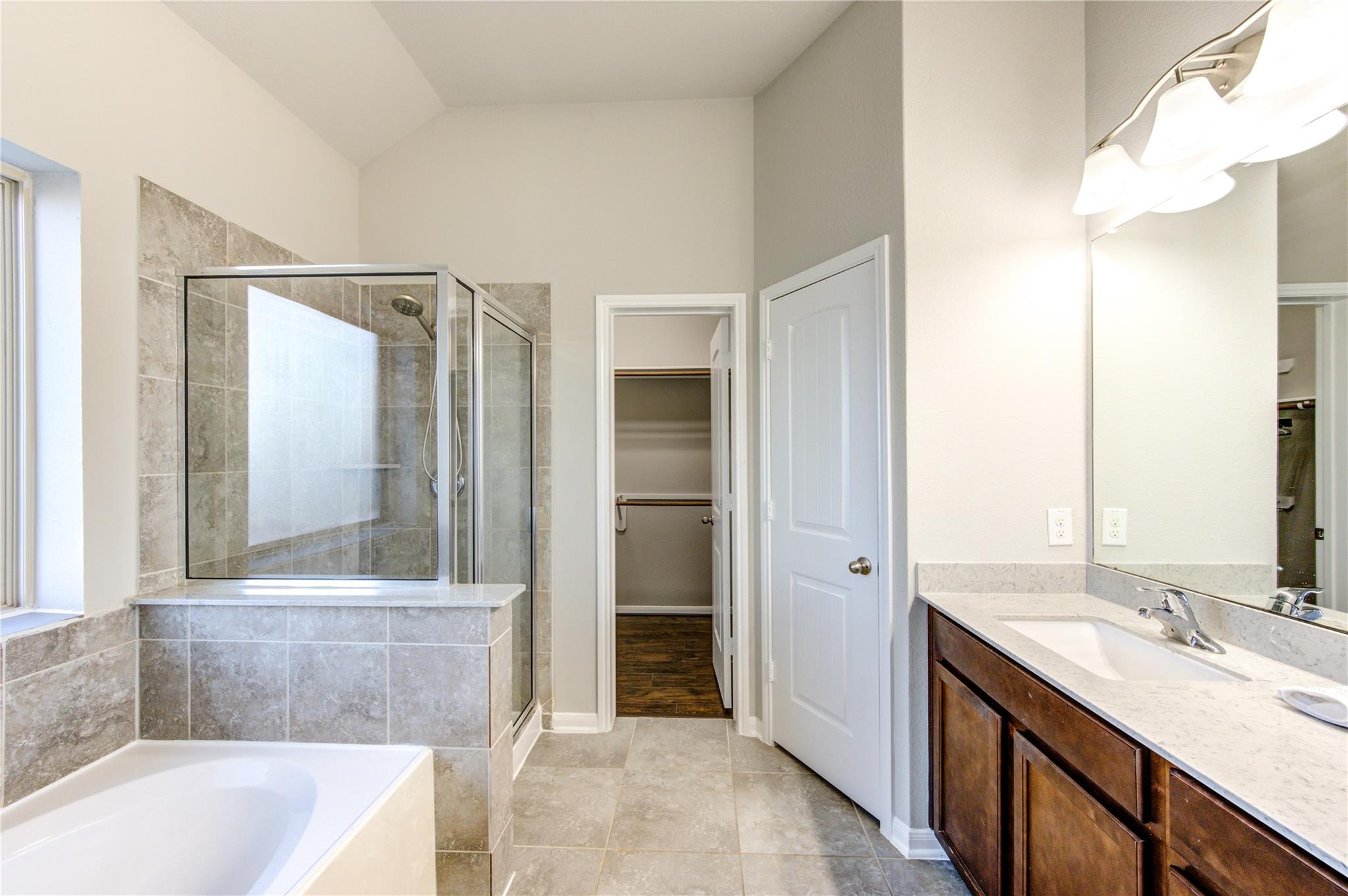 5314 Silver Ledge Drive Property Photo 25