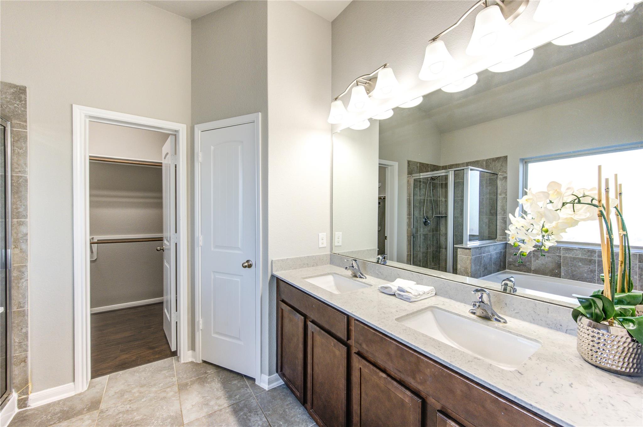 5314 Silver Ledge Drive Property Photo 26