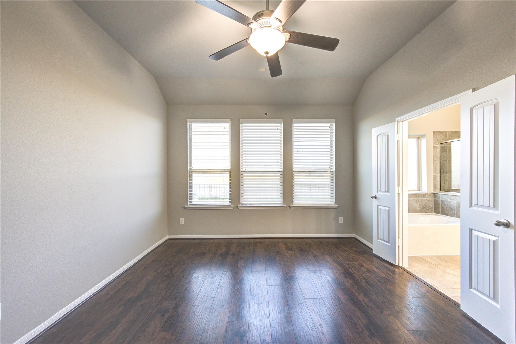 5314 Silver Ledge Drive Property Photo 32