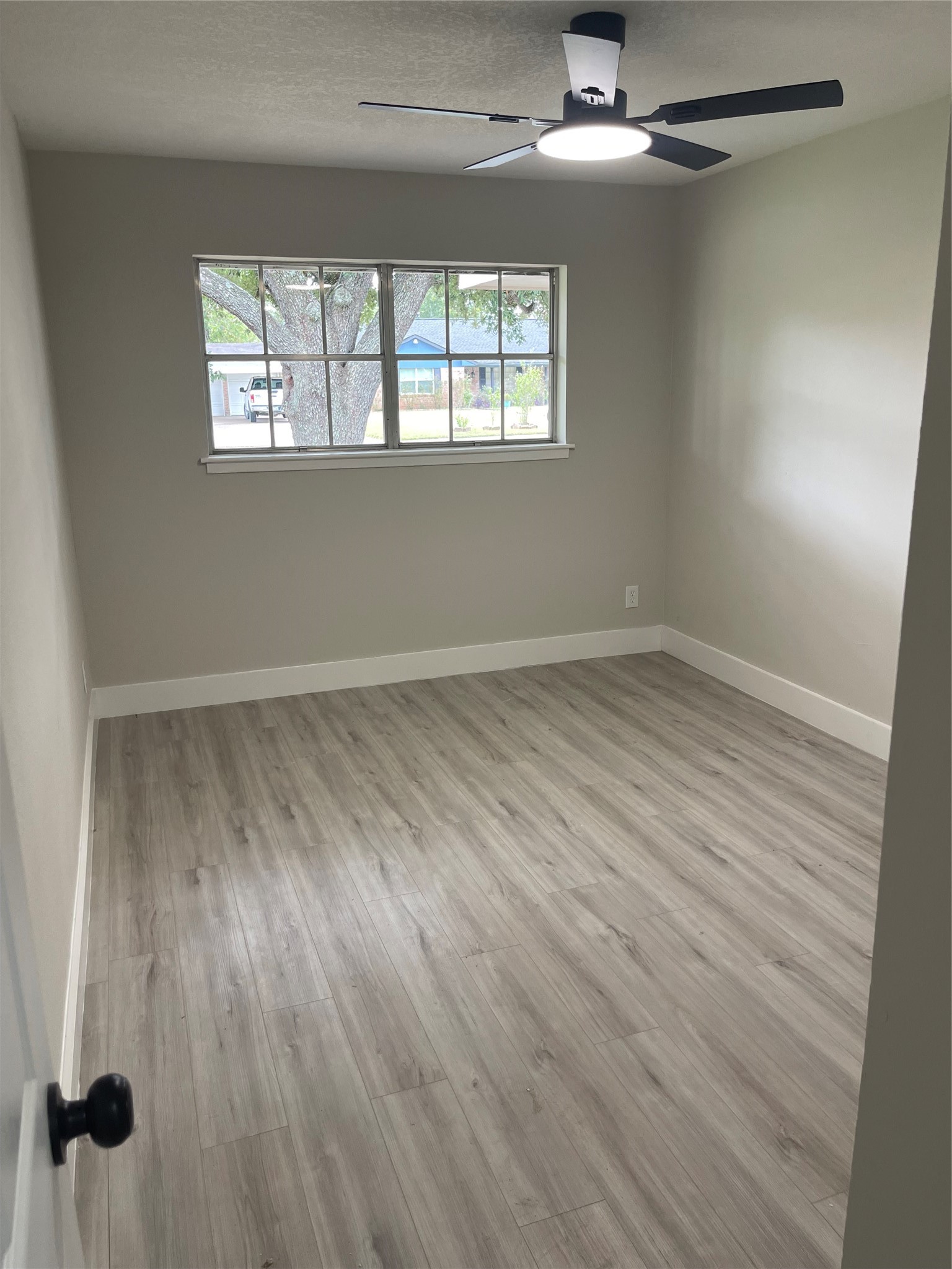 5818 Darlinghurst Drive Property Photo 3