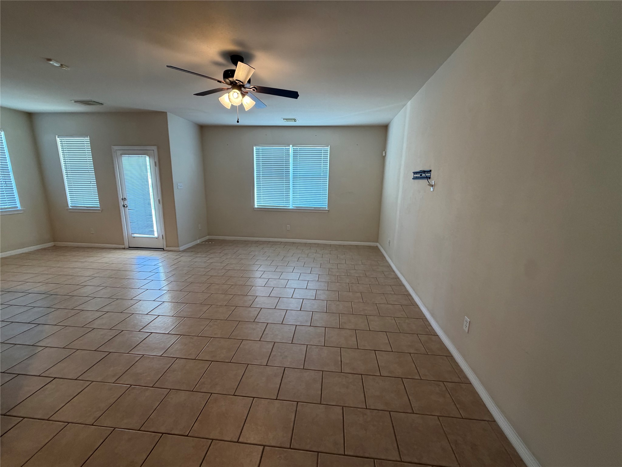 3102 Avory Ridge Lane Property Photo 6