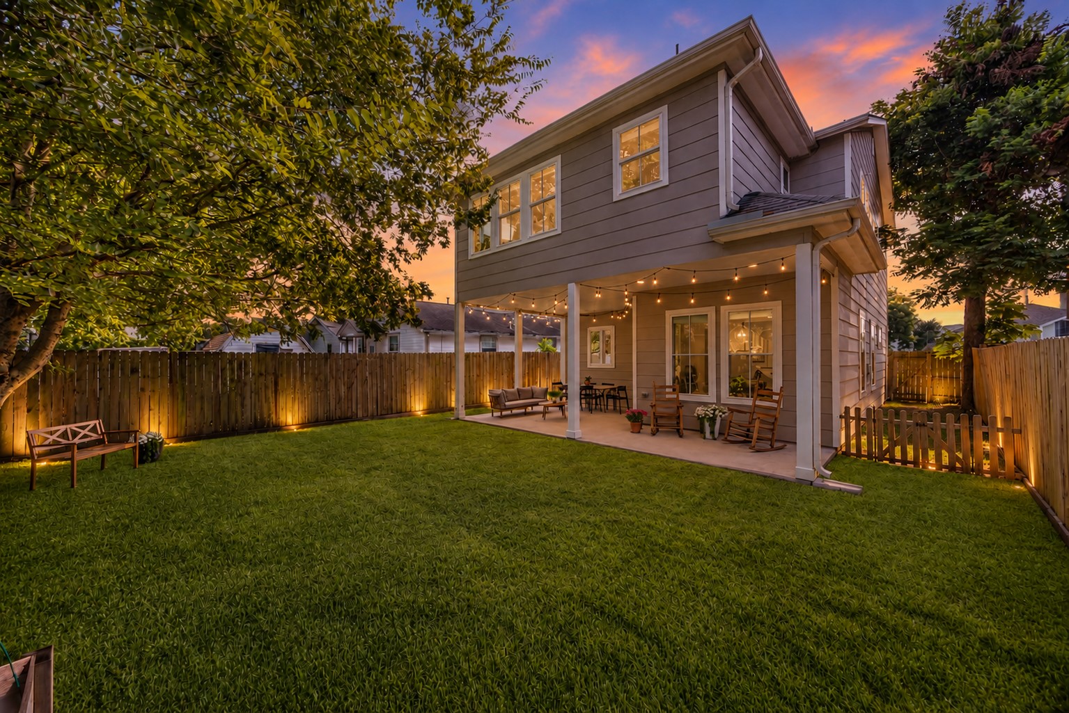 803 E 32nd 1/2 Street Property Photo 28