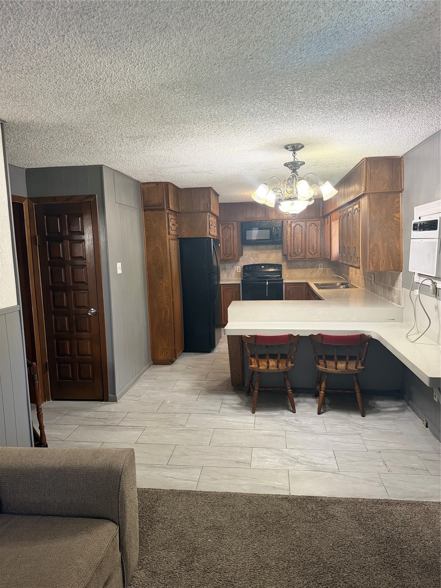 5727 Weaver Road B Property Photo 2