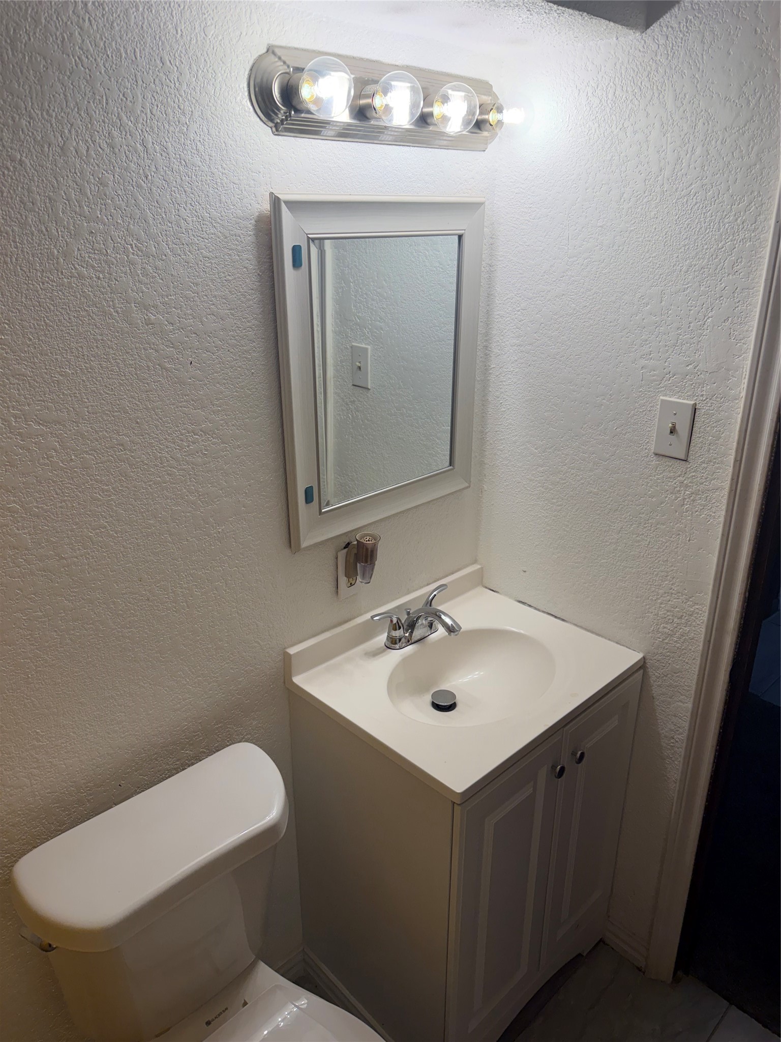 5727 Weaver Road B Property Photo 5