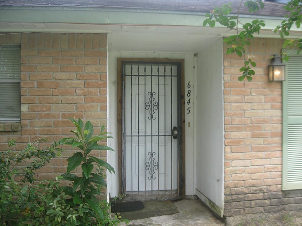 6845 Chasewood Drive Property Photo