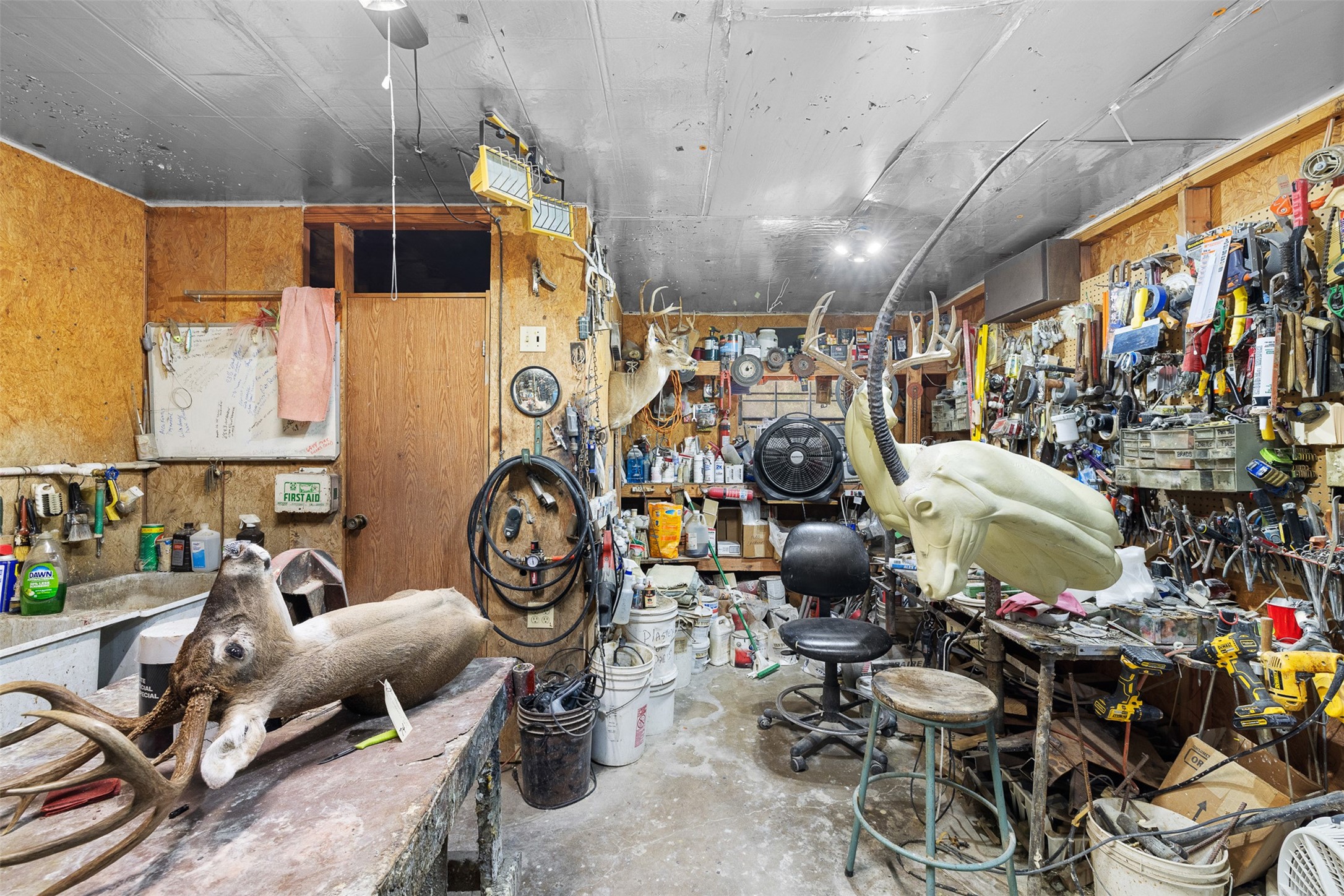 5605 Highway 290 W W Property Photo 15