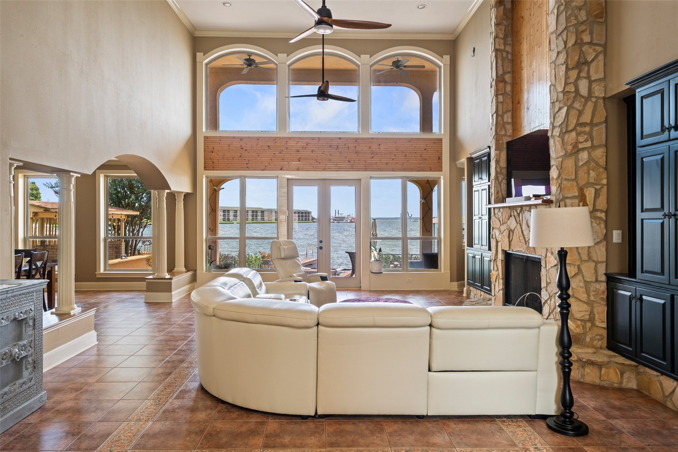 7159 Kingston Cove Lane Property Photo 1