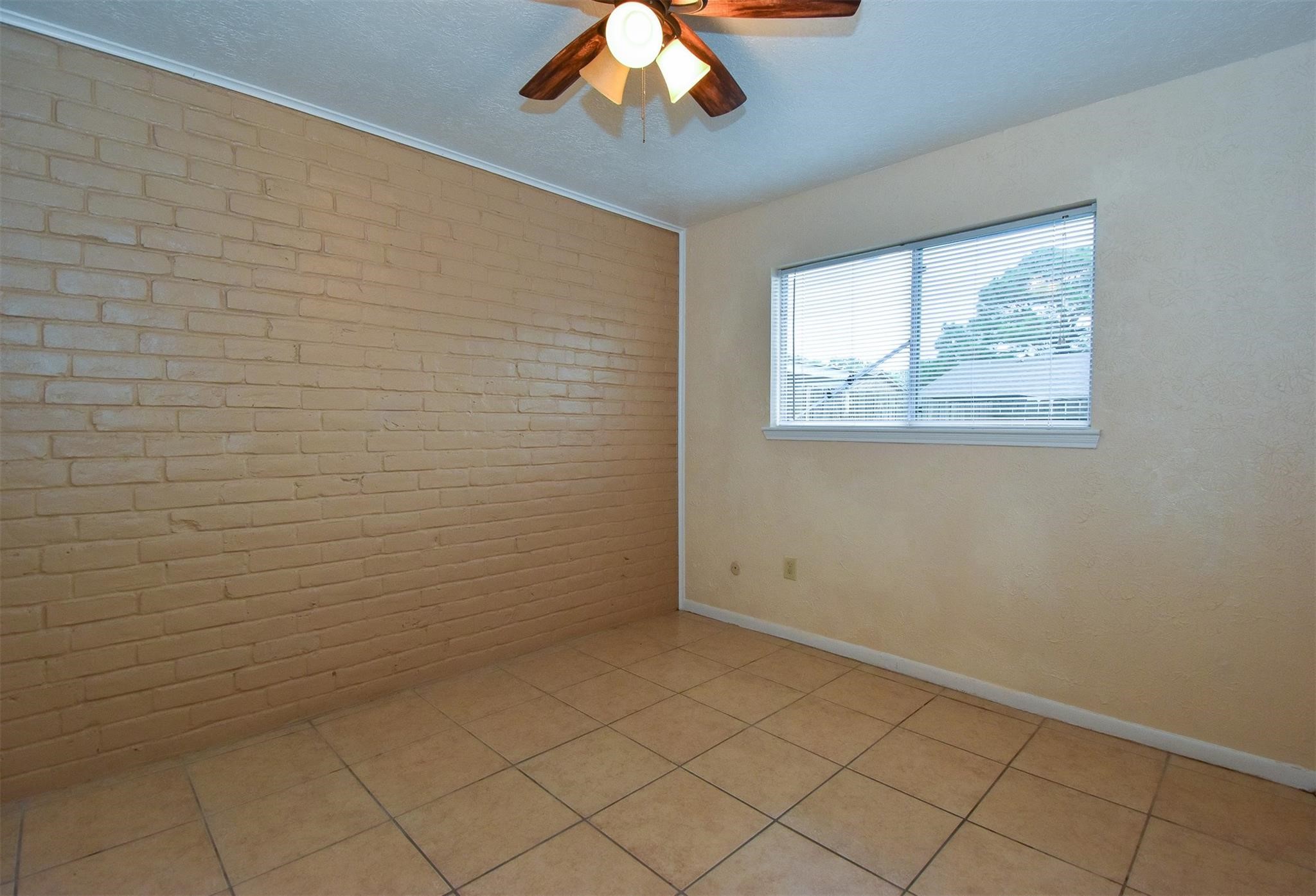 1521 Barcelona Way Way Property Photo 18