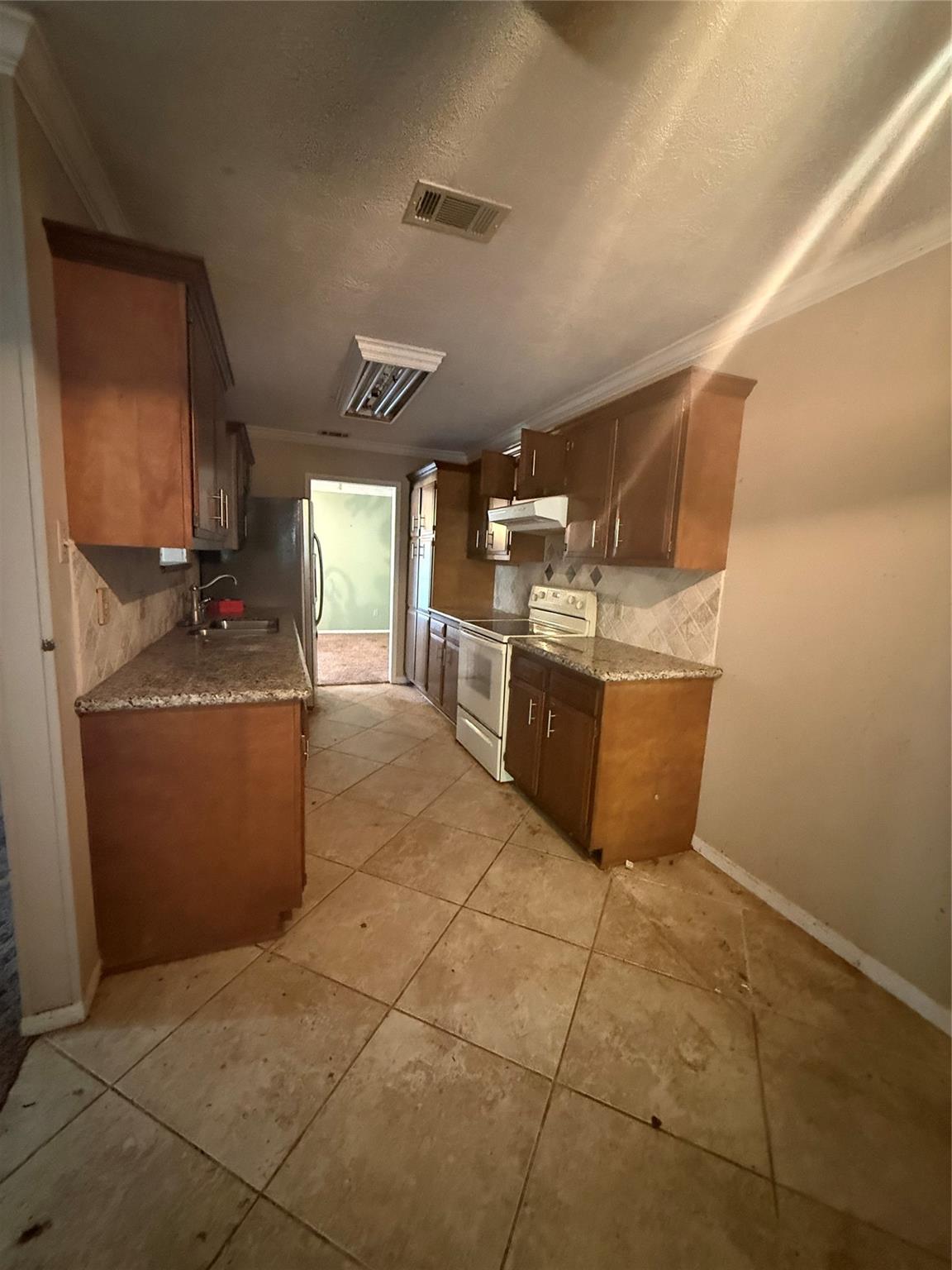 9395 Glen Meadow Lane, Beaumont Tx 77706 Property Photo 4