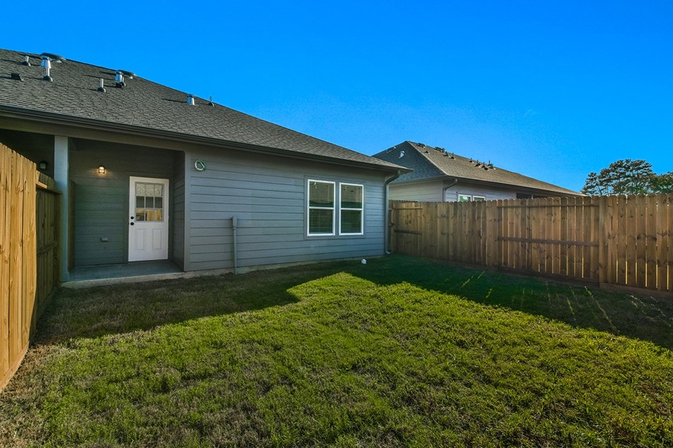 24094 Sears 1 Property Photo 2