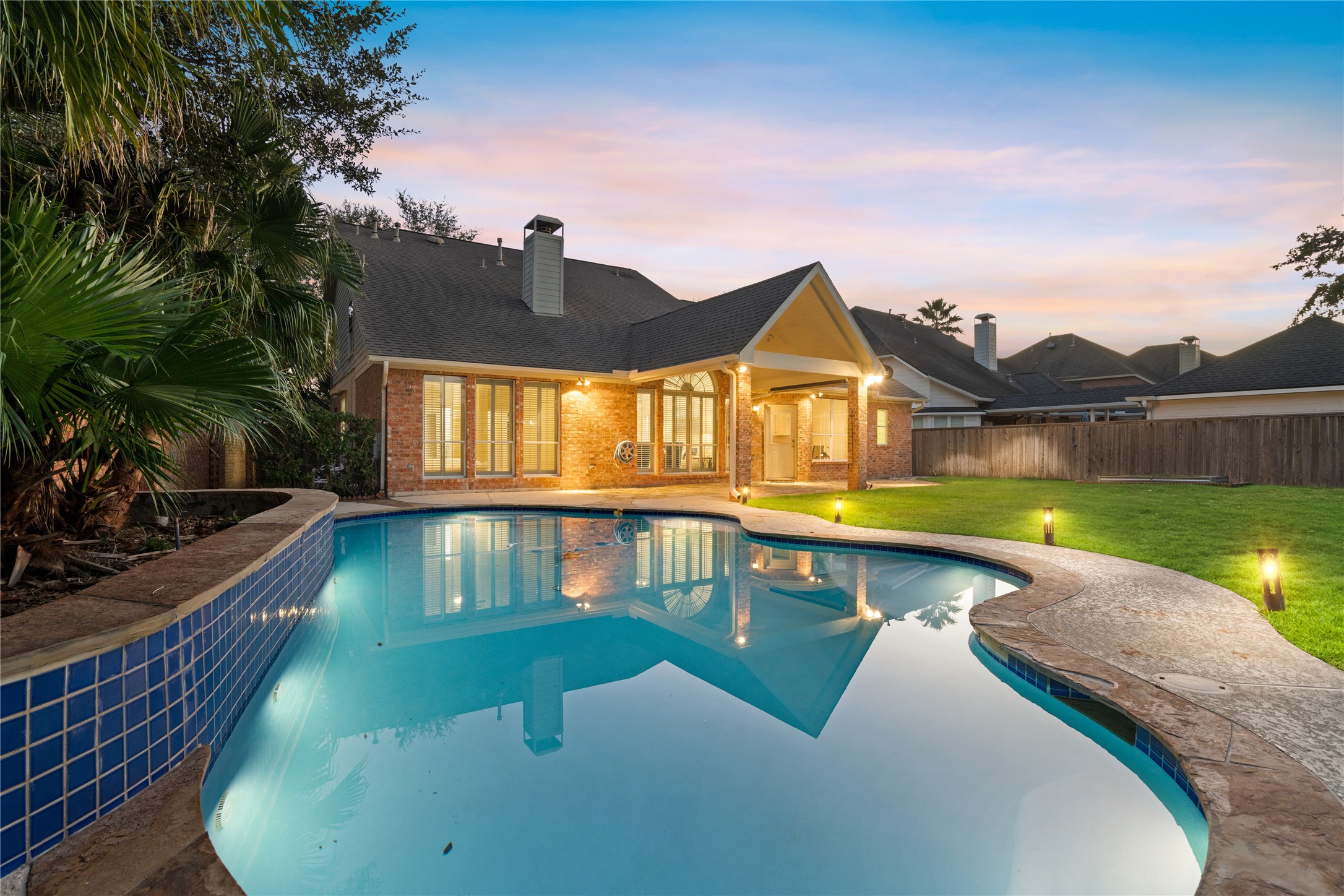 5319 Deerbourne Chase Drive Property Photo 1