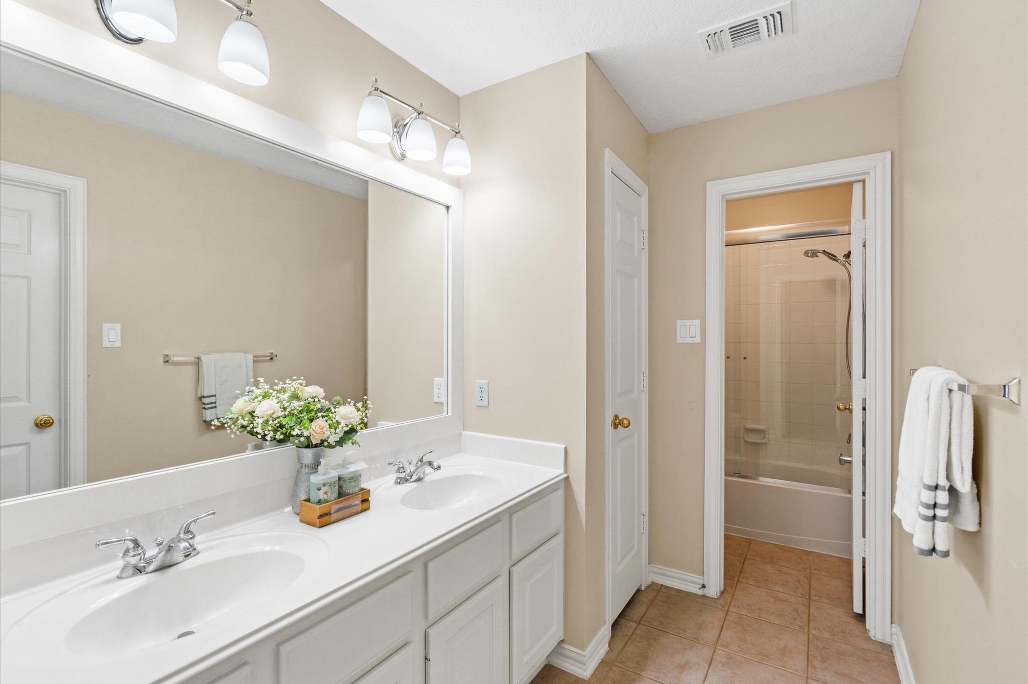 5319 Deerbourne Chase Drive Property Photo 26