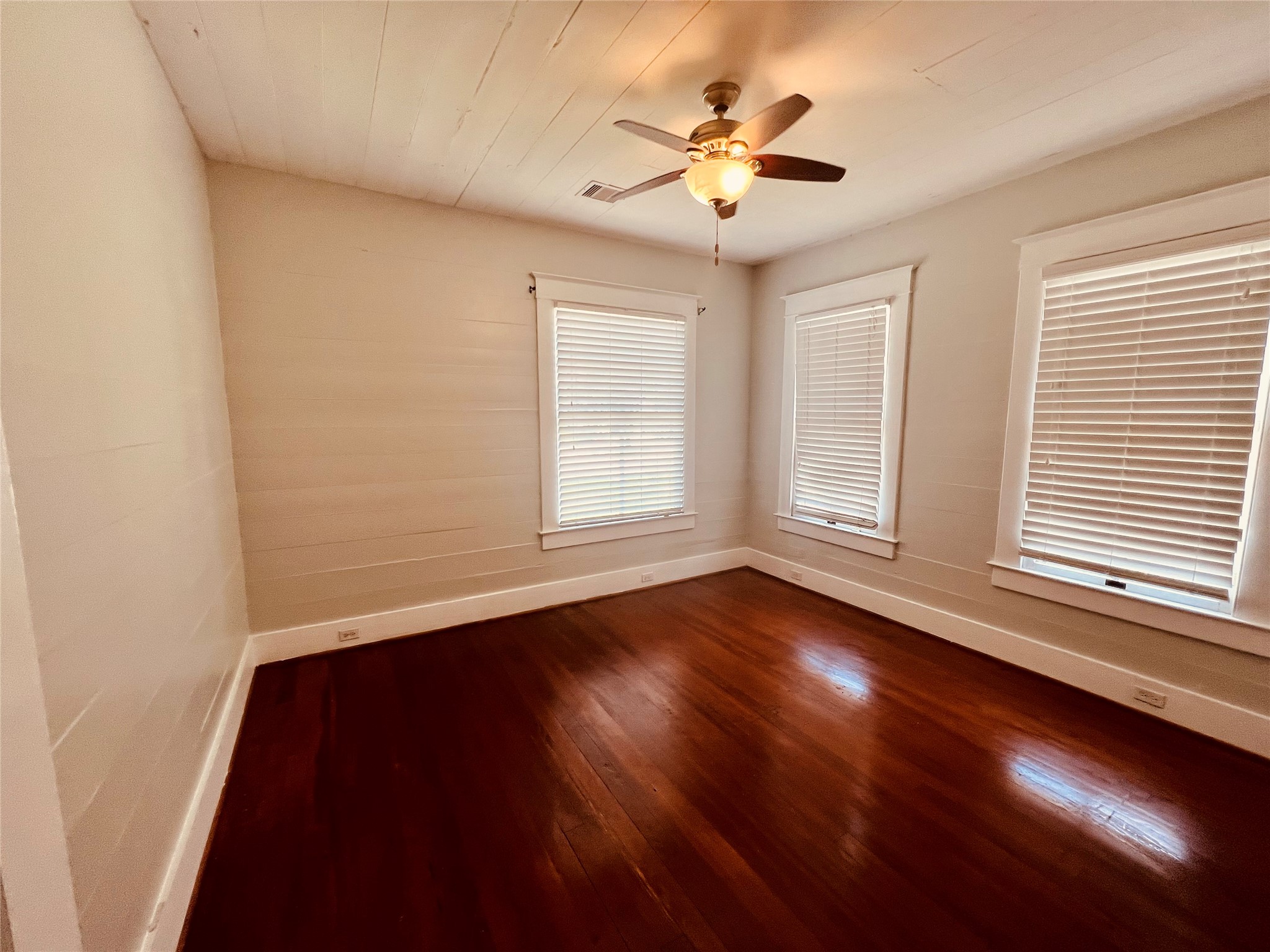 801 University Boulevard Property Photo 22