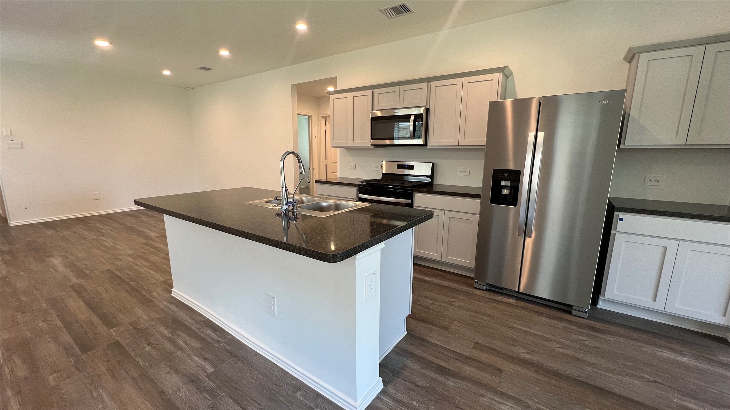 5434 Desert Glen Drive Property Photo 6