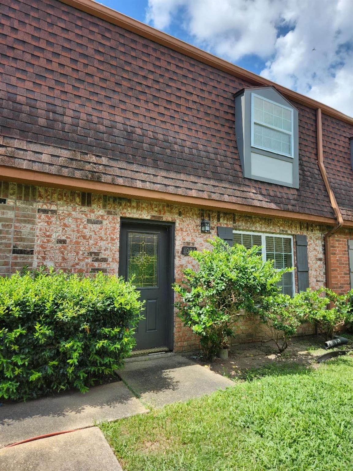 9303 Hammerly Boulevard 1004 Property Photo 2