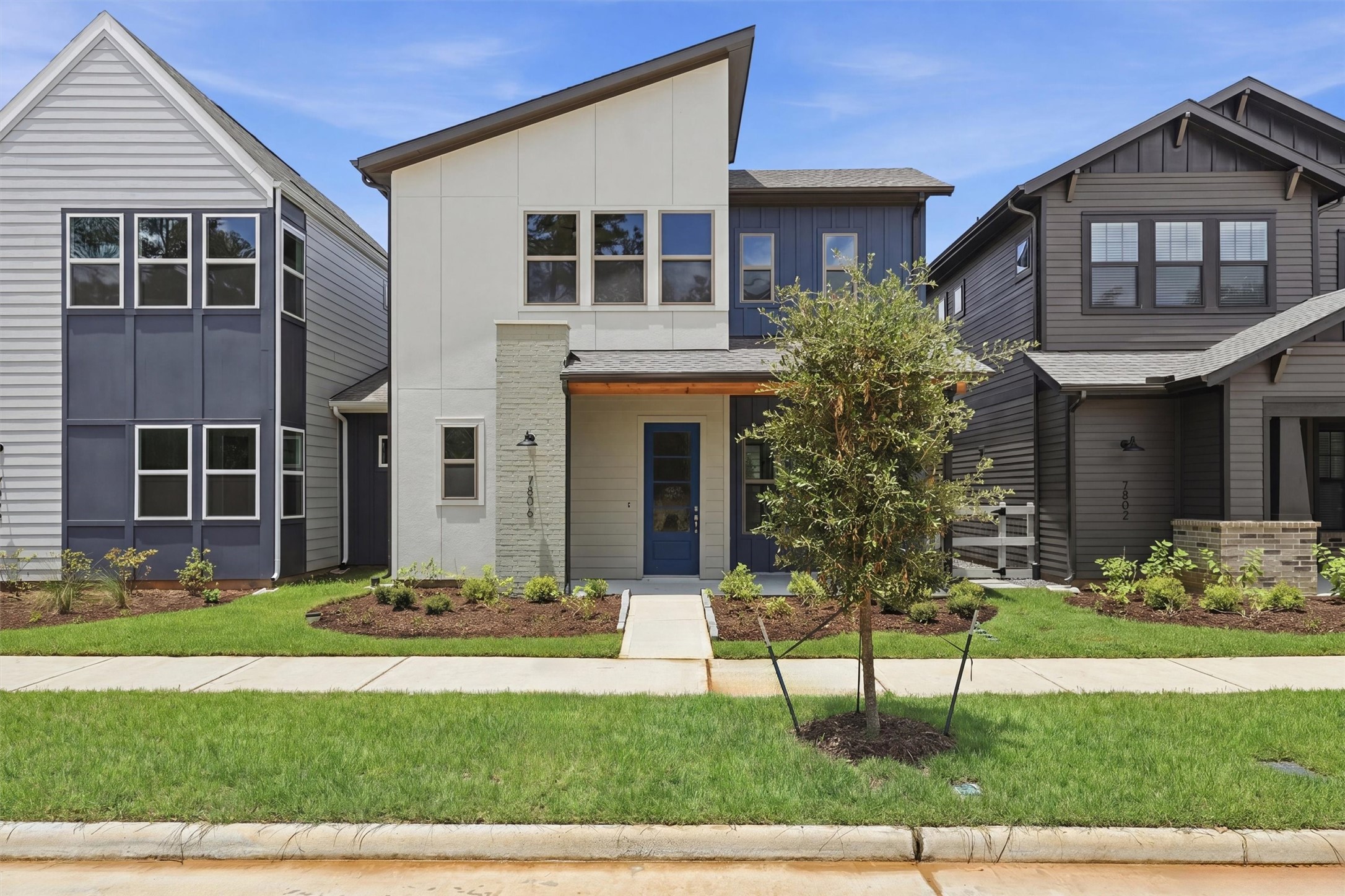 7806 Longhorn Ballroom Drive Property Photo 1