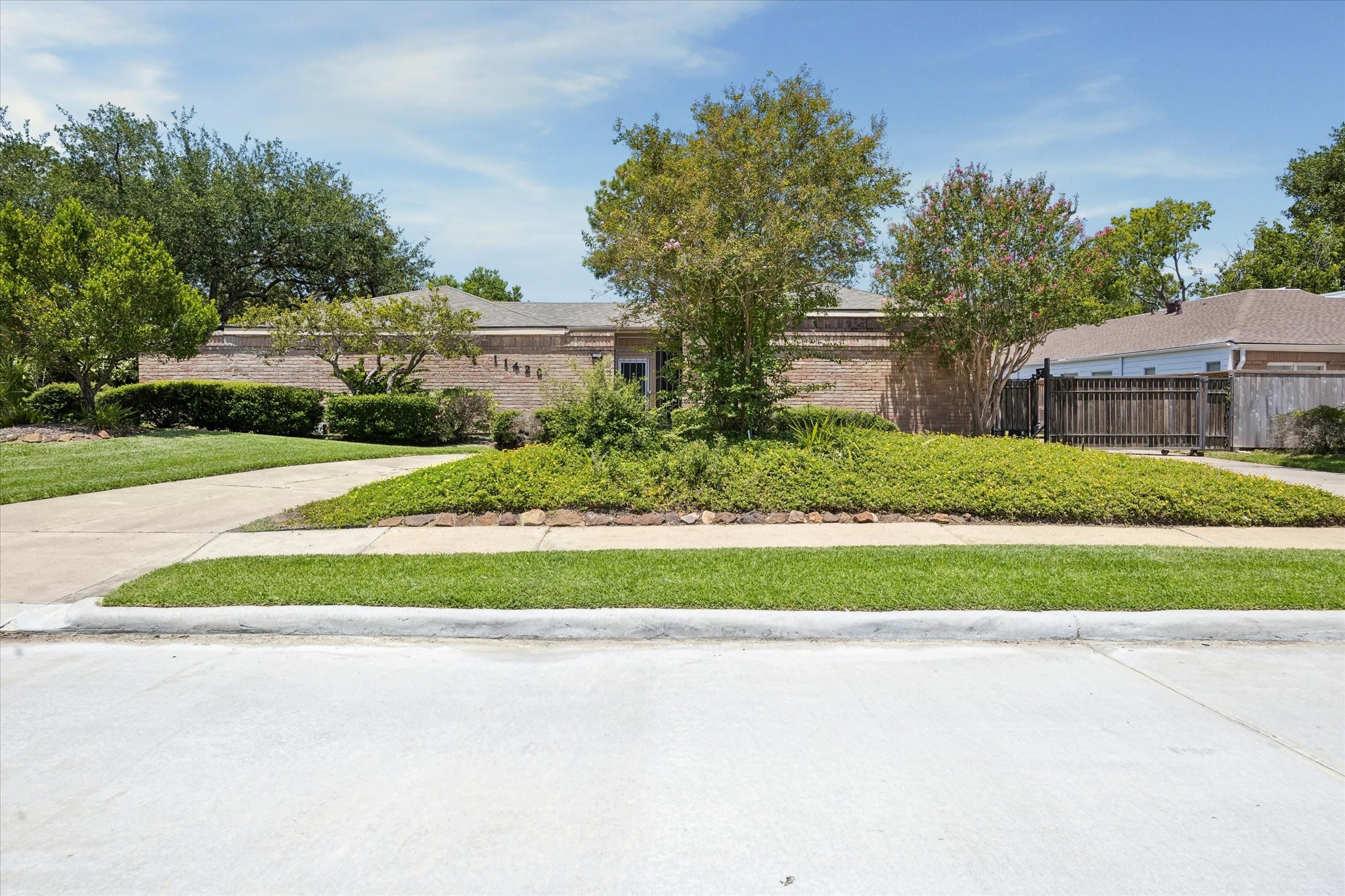 11426 Lakeside Place Dr Property Photo 3