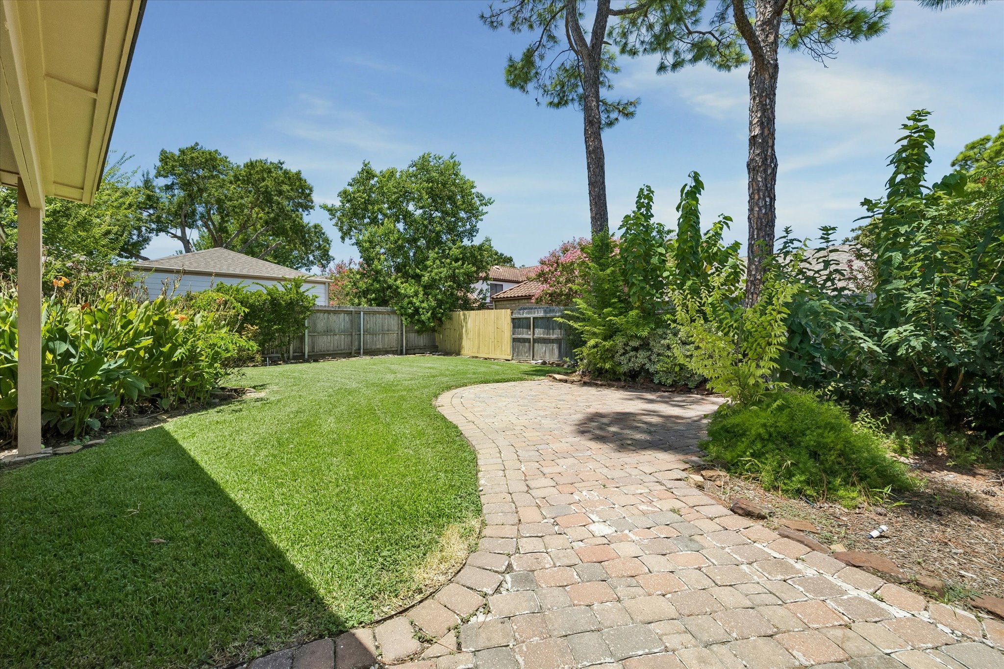 11426 Lakeside Place Dr Property Photo 27