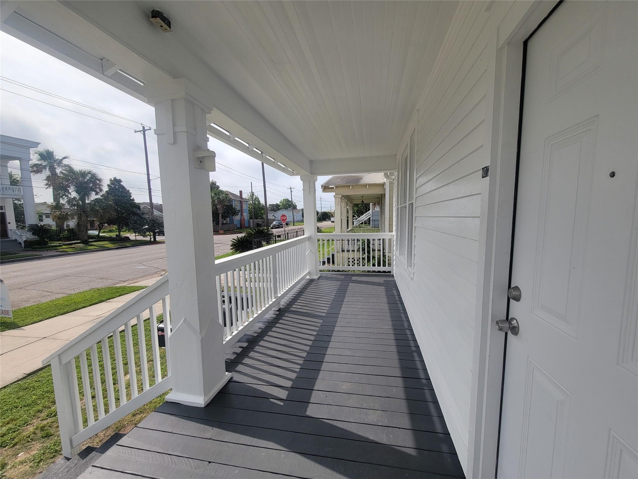 2221 35th Street Property Photo 6