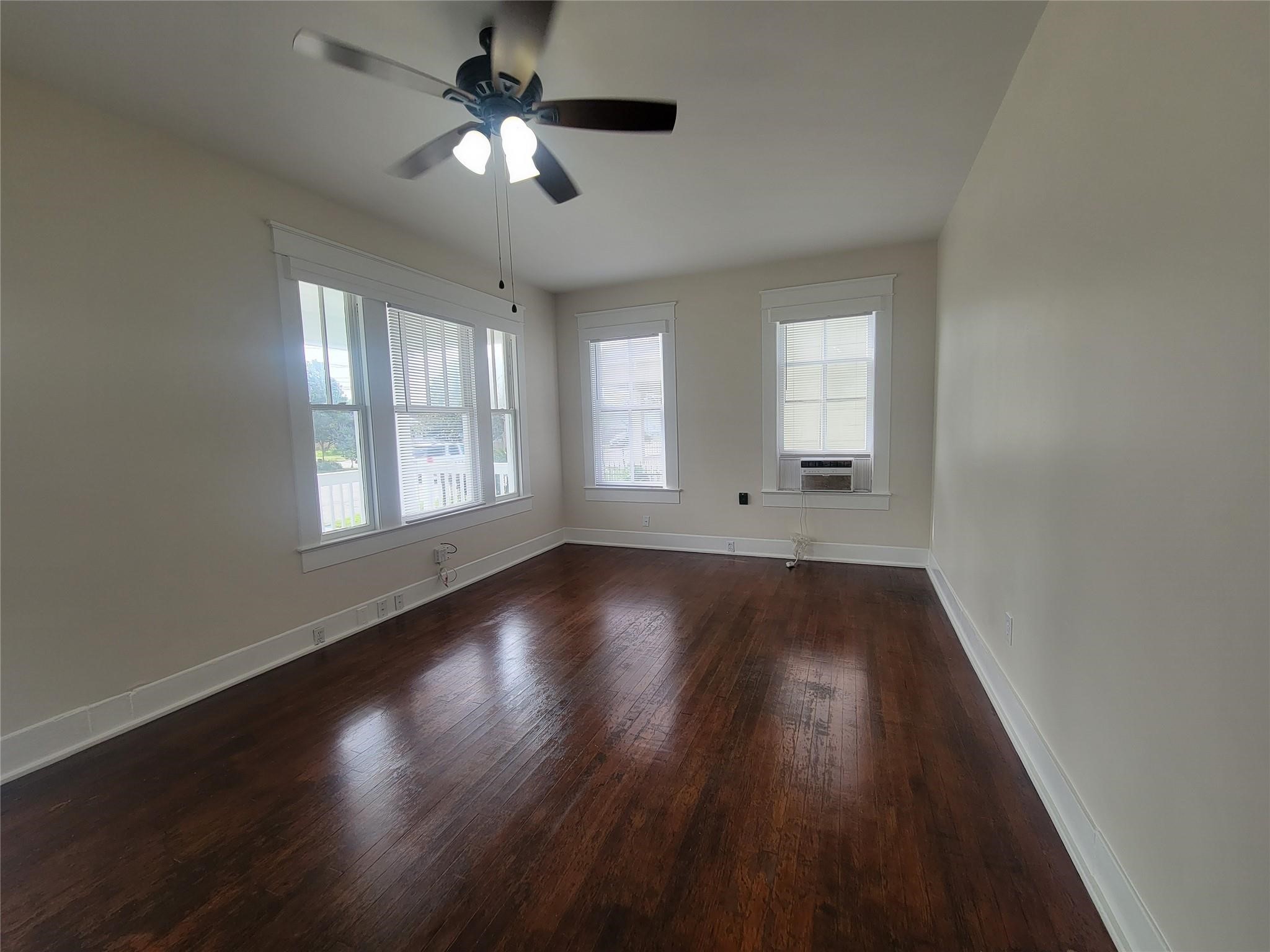 2221 35th Street Property Photo 7