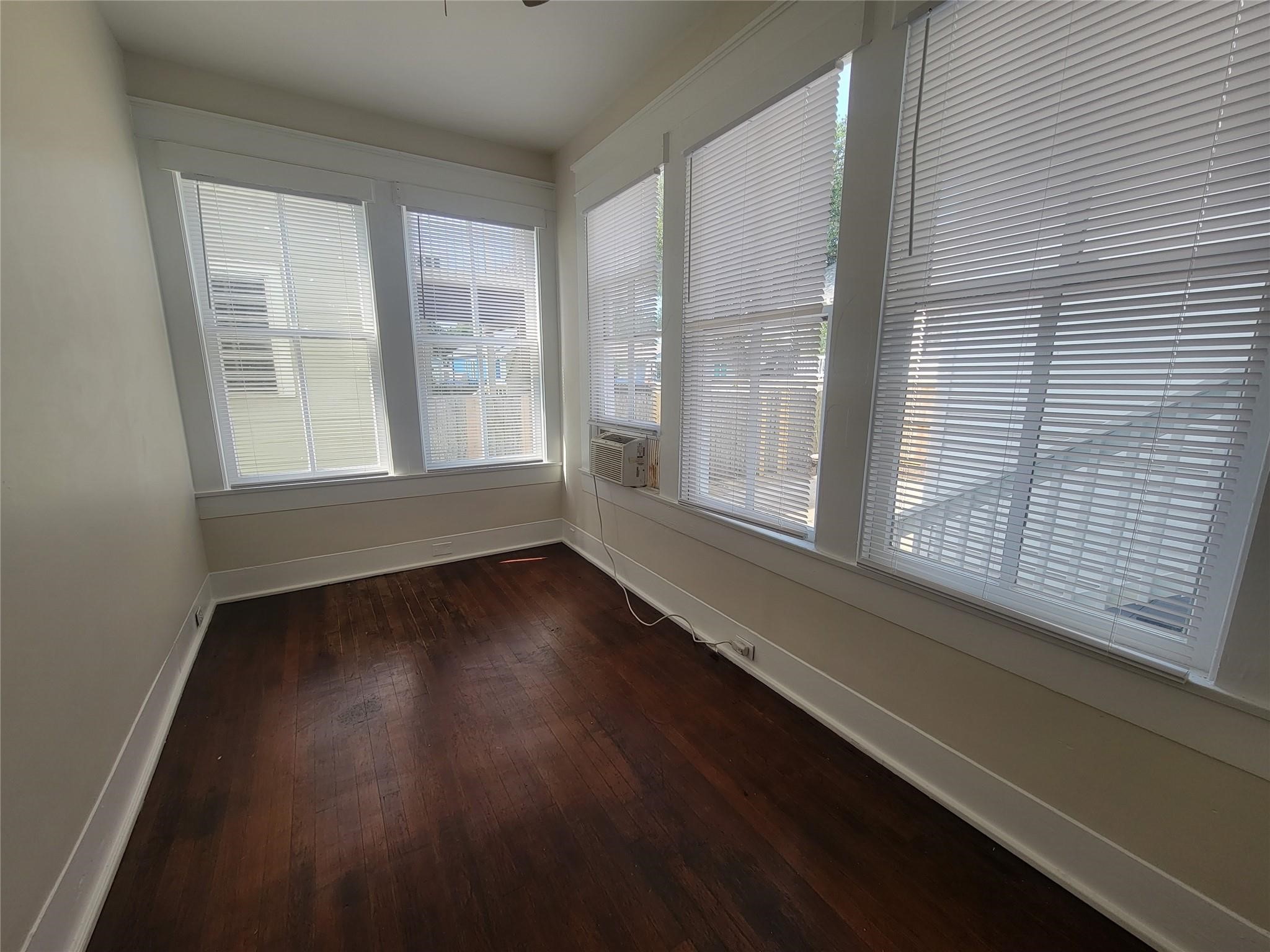 2221 35th Street Property Photo 10