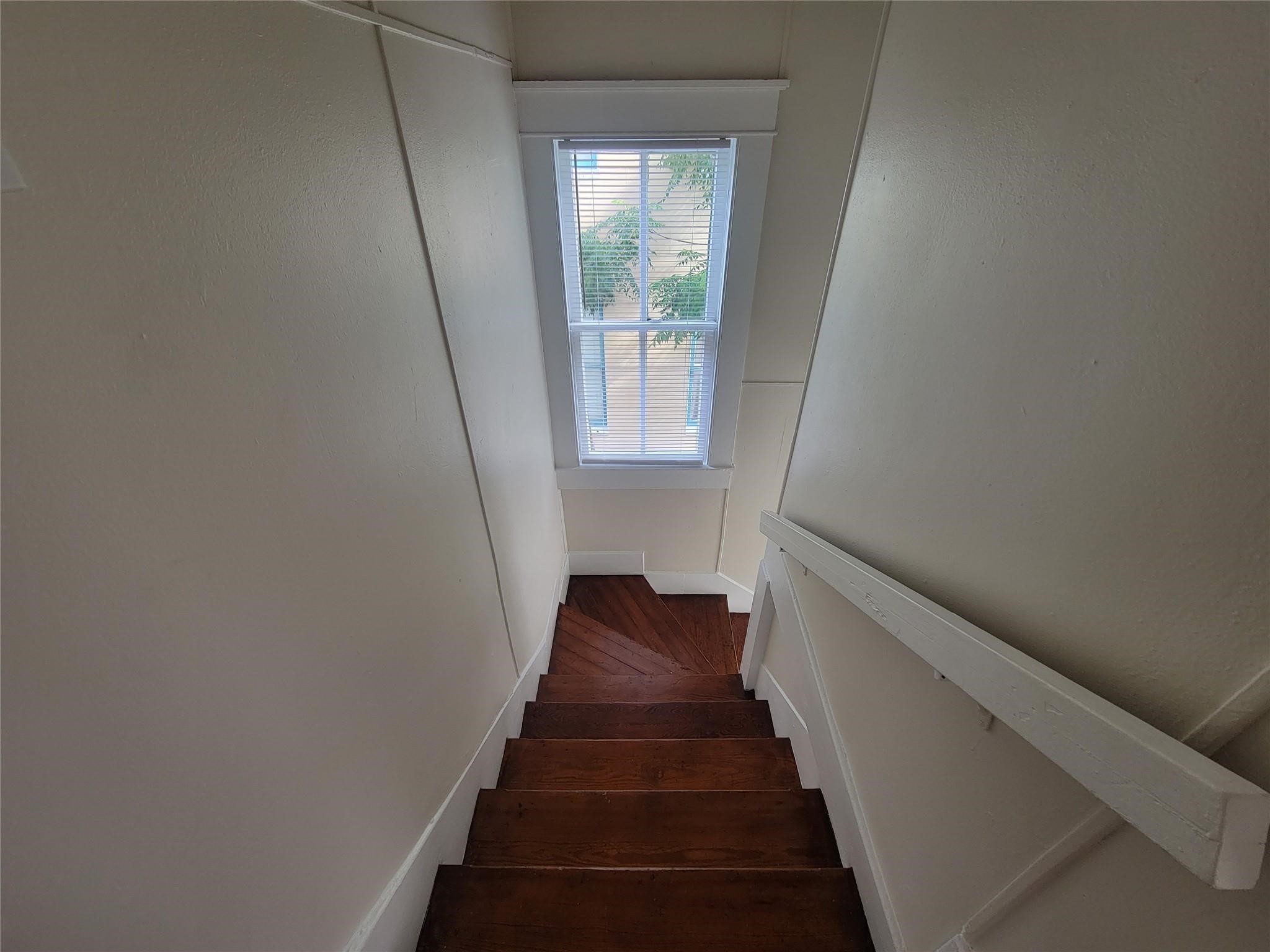 2221 35th Street Property Photo 13