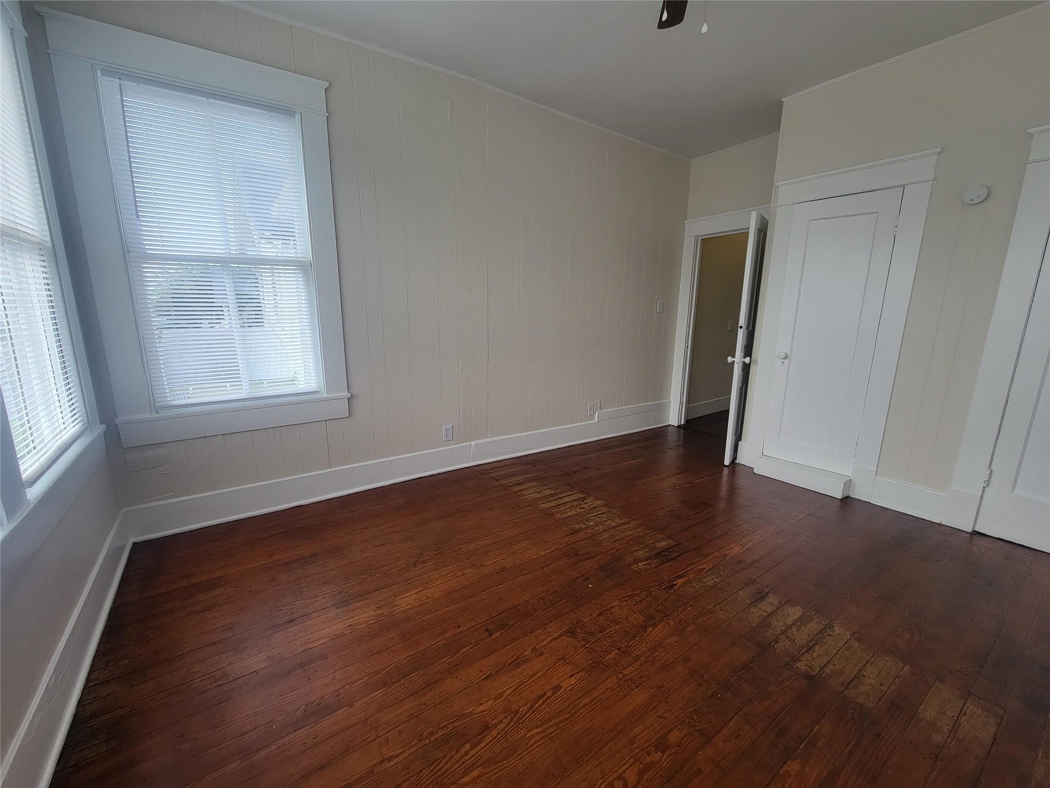 2221 35th Street Property Photo 17