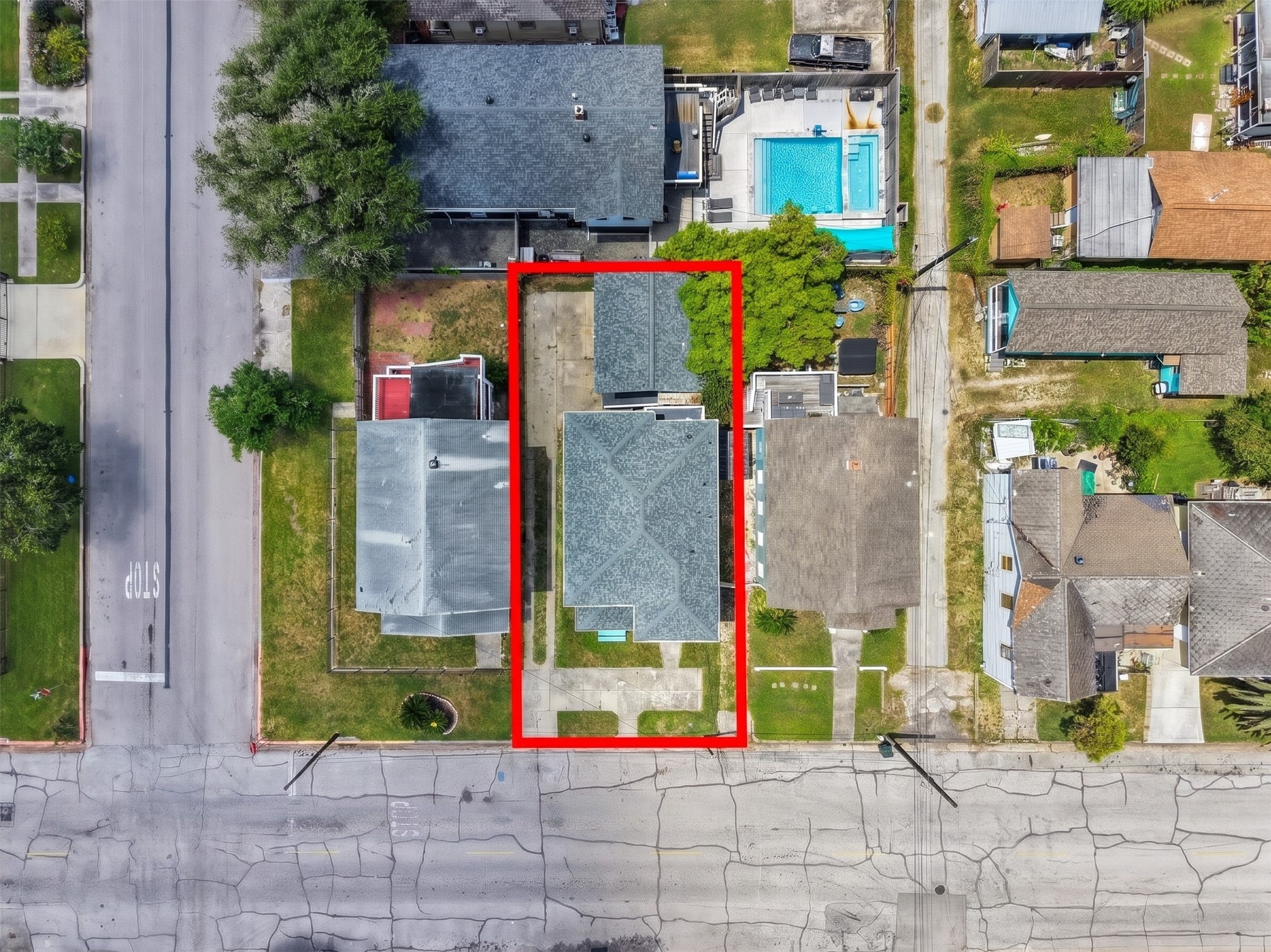 2221 35th Street Property Photo 32