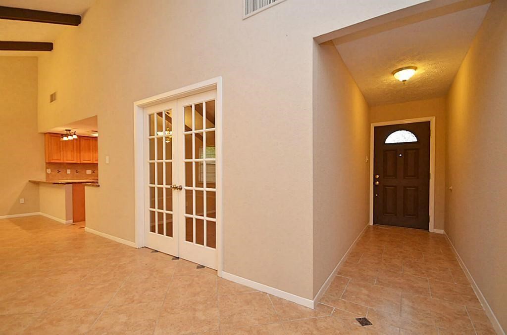 3130 Frontier Drive Property Photo 3