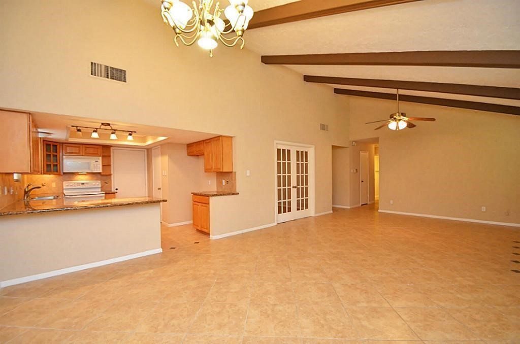 3130 Frontier Drive Property Photo 4