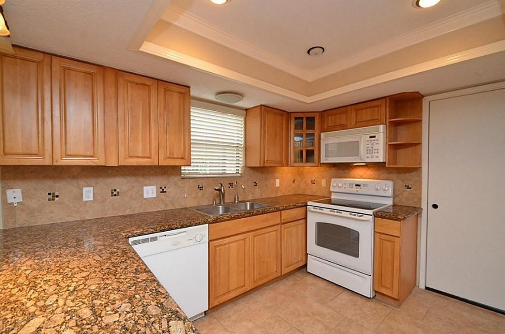 3130 Frontier Drive Property Photo 7