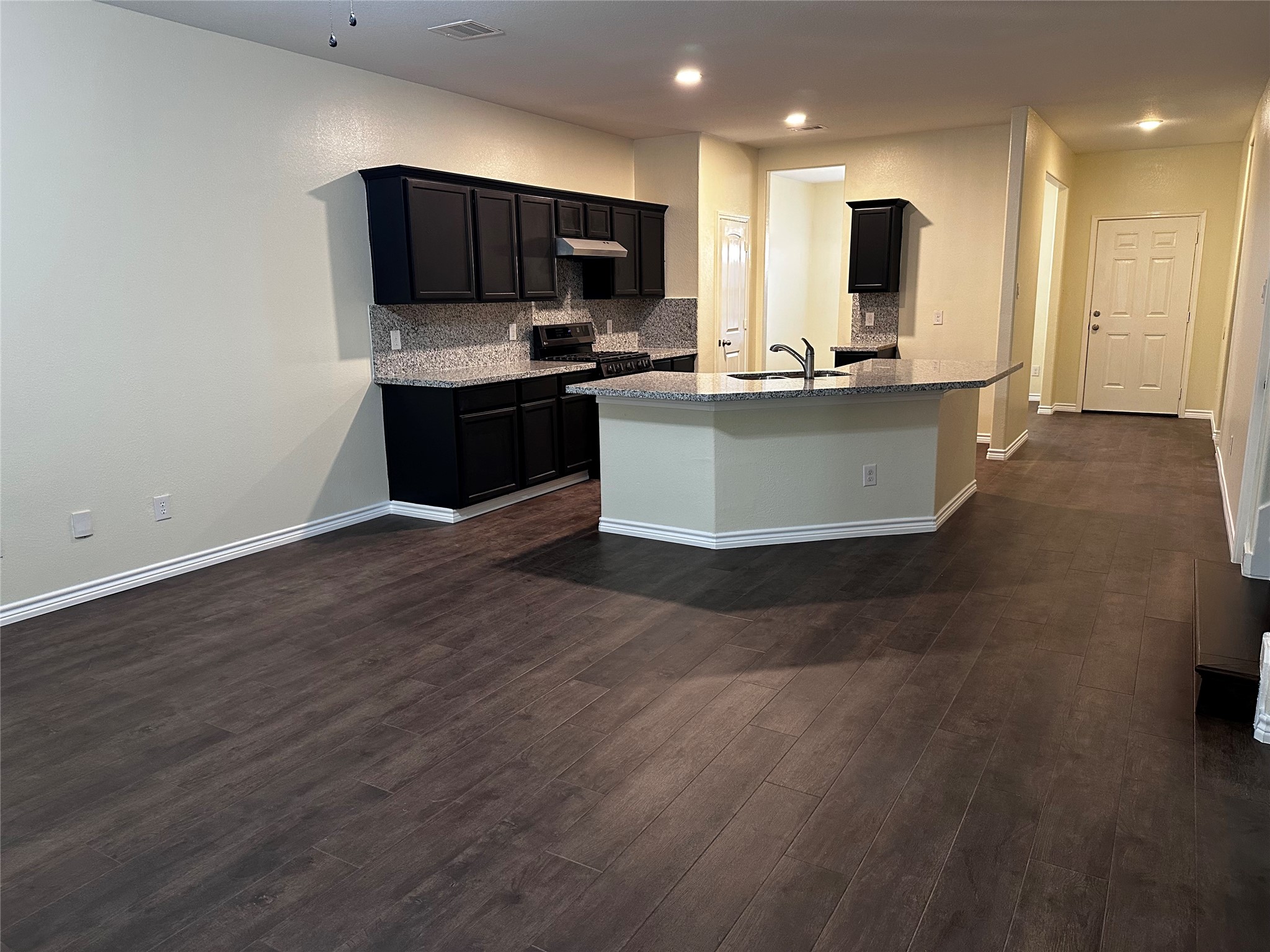 15611 Mountain Mist Trail Property Photo 2